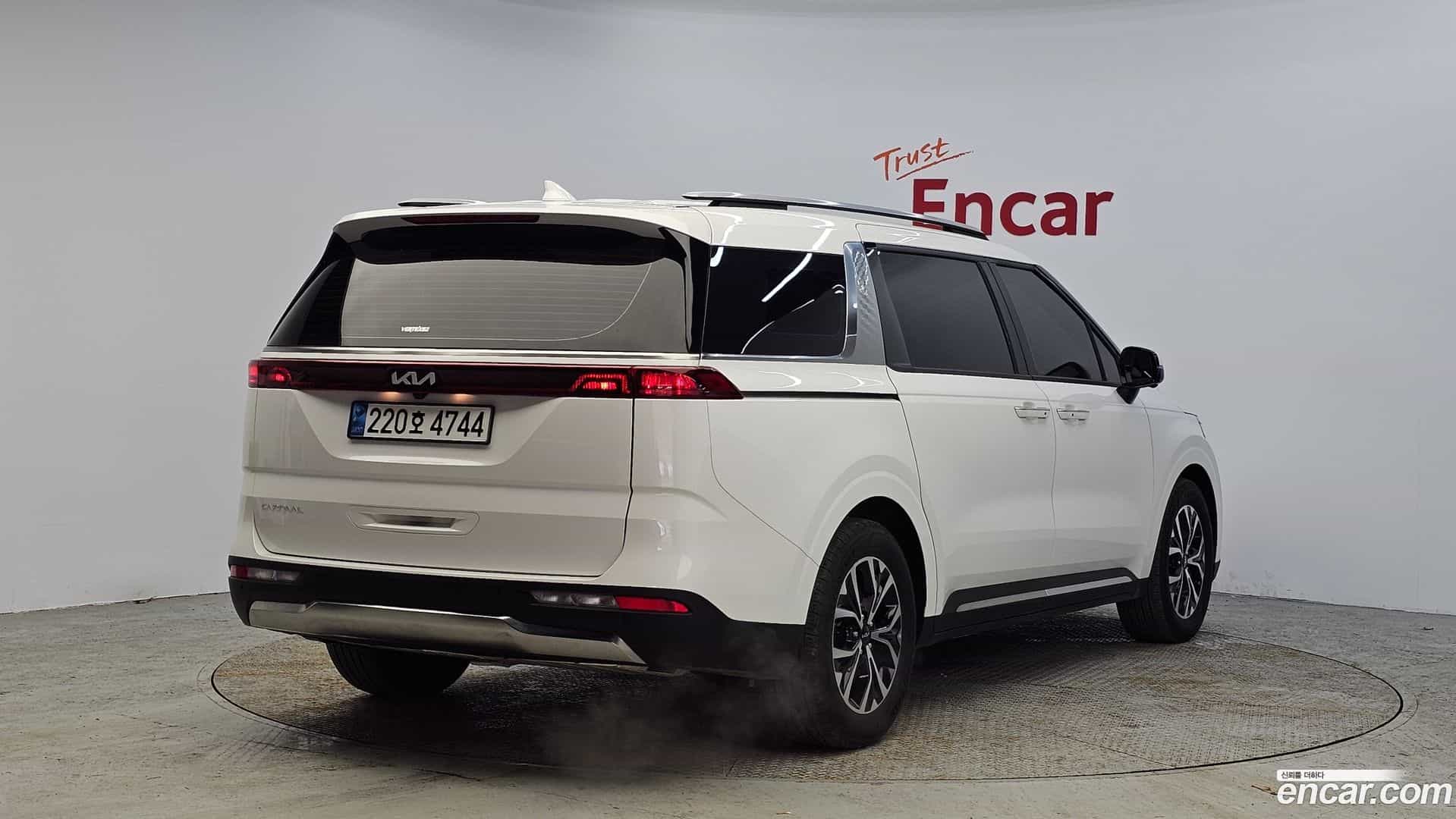 Canival Kia 2023.1-OUTER-002