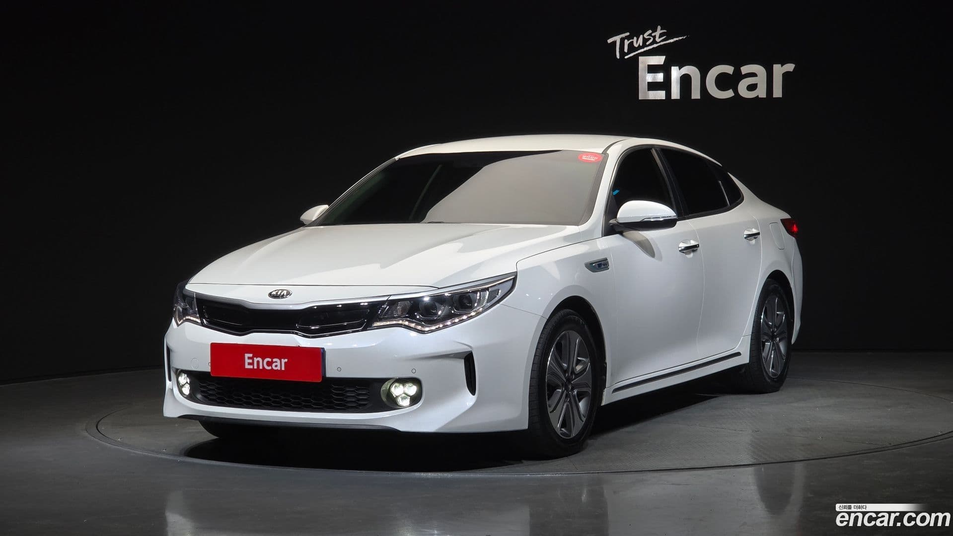Main__Slider__Photo:K5 Kia 2018.3-0