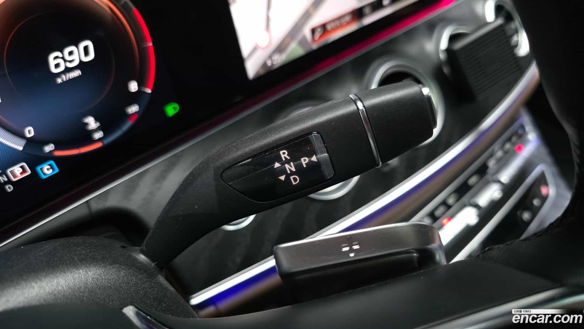 E-Class Mercedes-Benz 2023.7-INNER-009