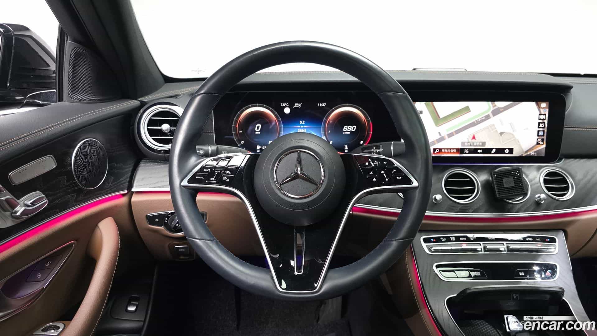 E-Class Mercedes-Benz 2023.7-OPTION-017