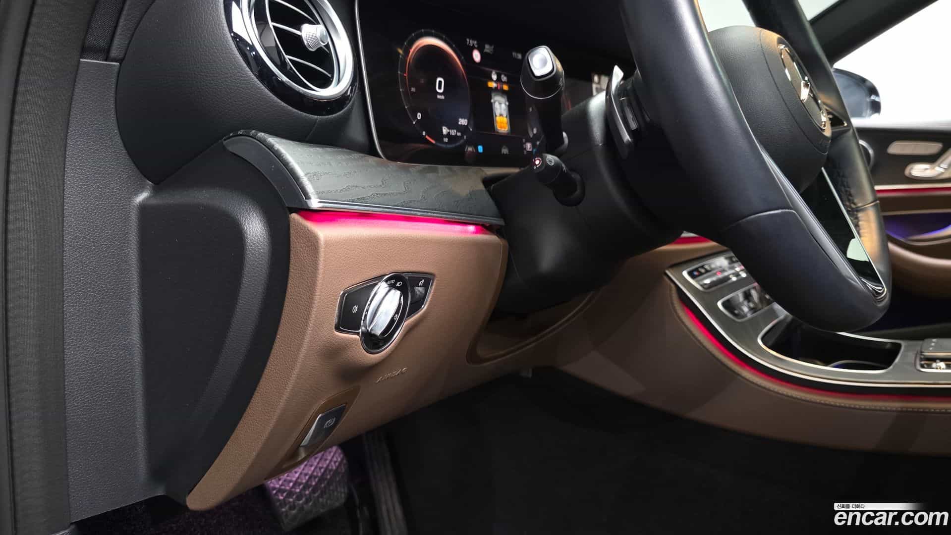 E-Class Mercedes-Benz 2023.7-OPTION-023