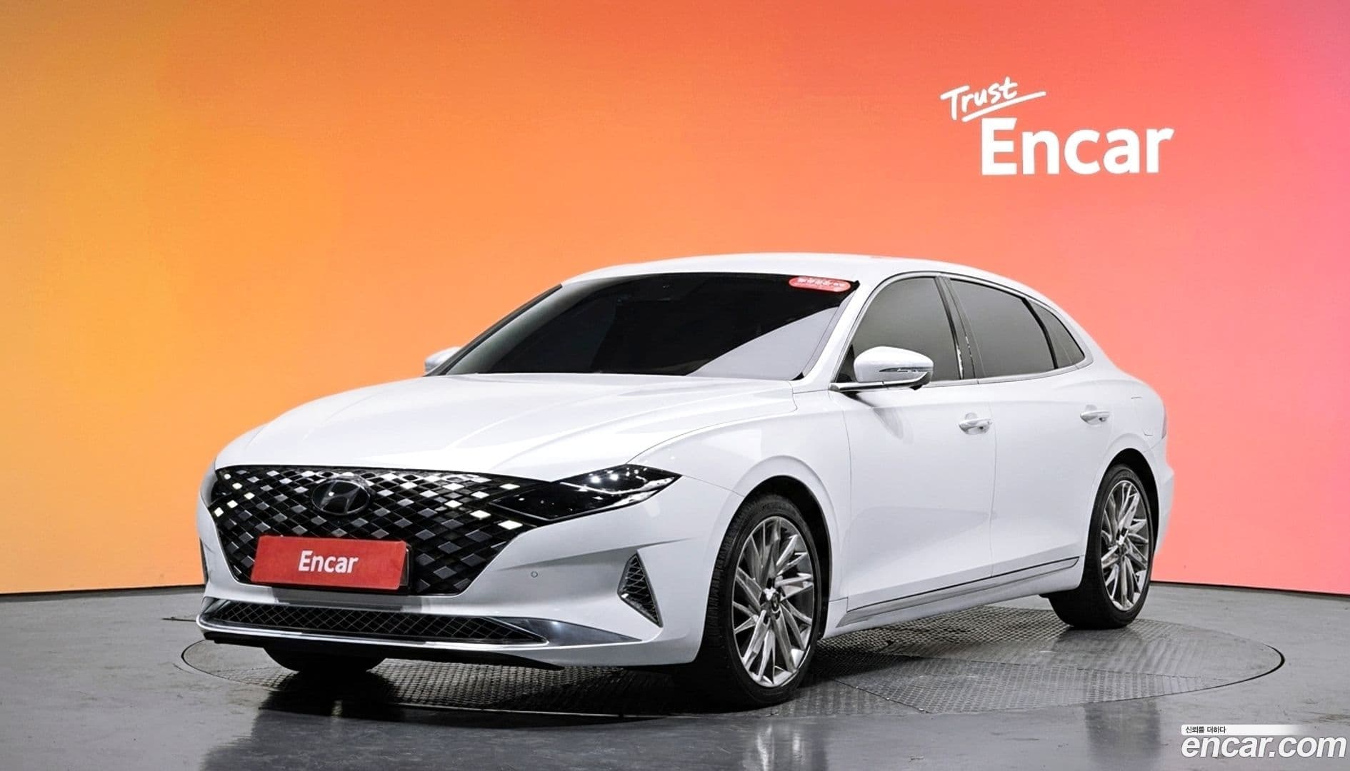 Main__Slider__Photo:Grandeur Hyundai 2021.3-0