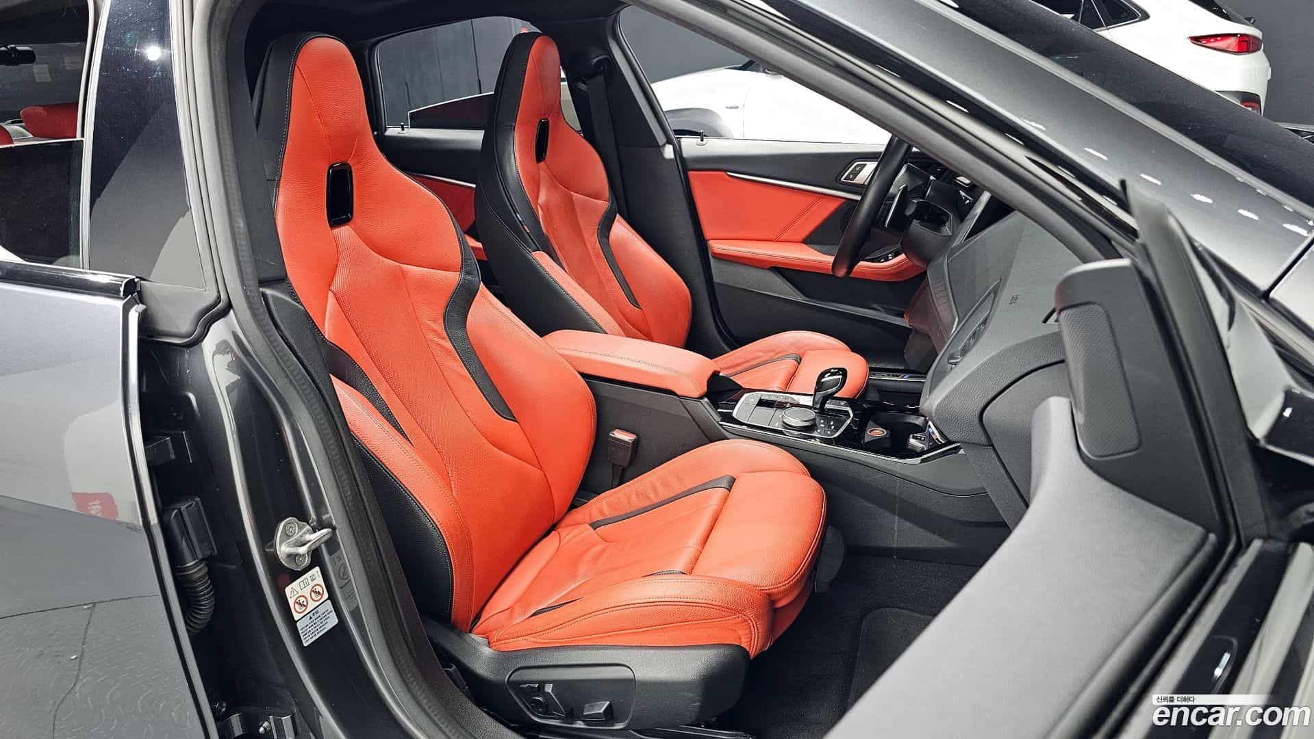 2-Series BMW 2021.4-INNER-010
