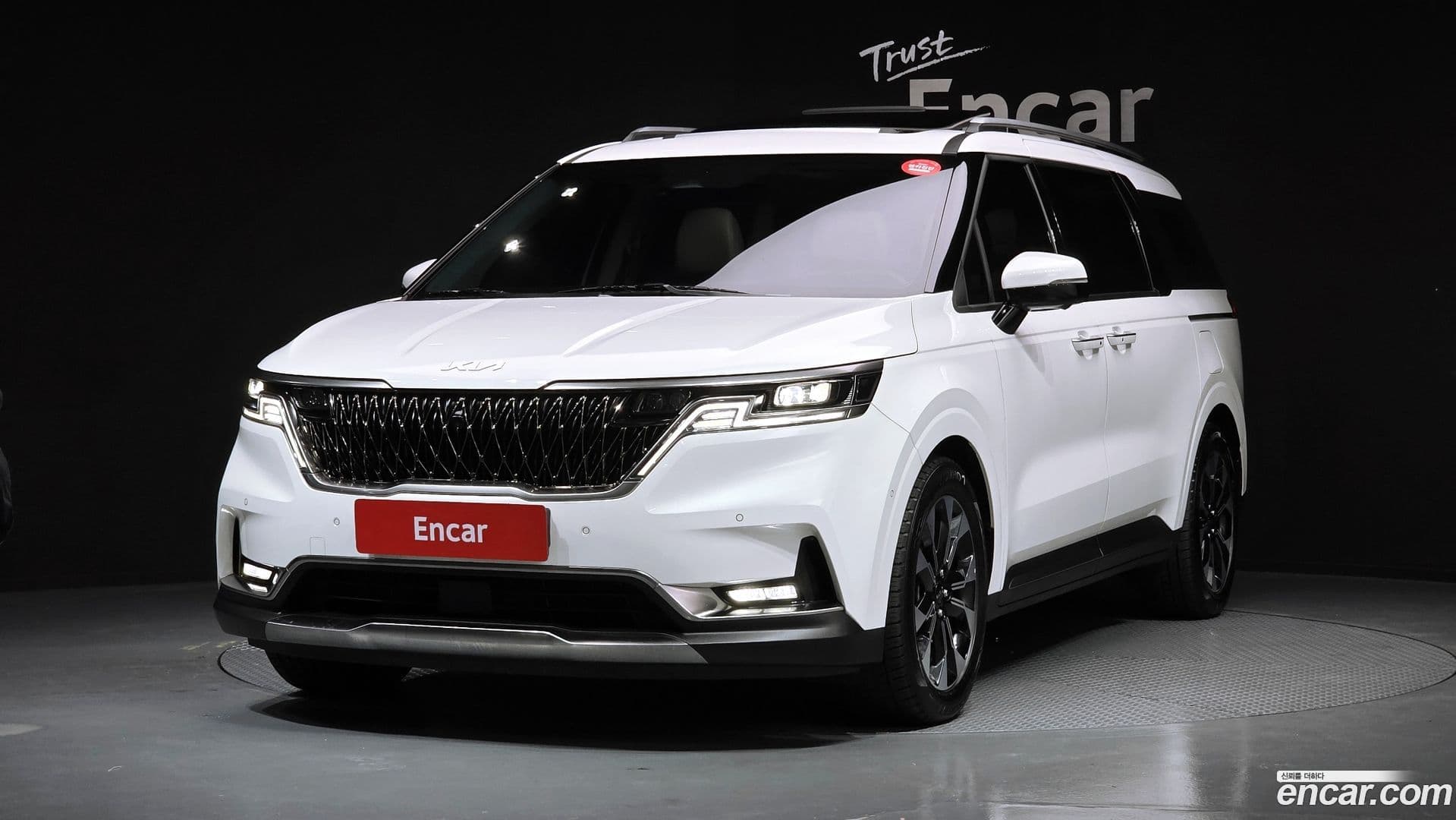 Main__Slider__Photo:Canival Kia 2021.8-0