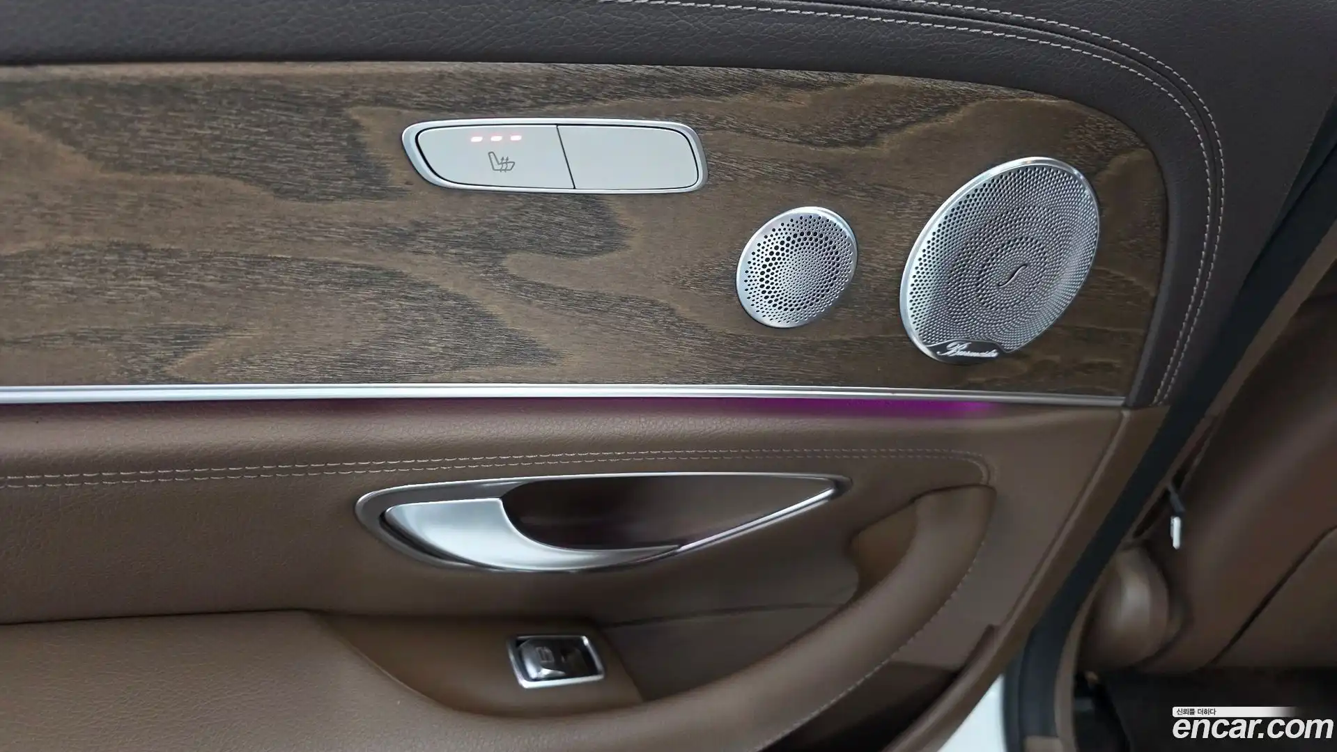 E-Class Mercedes-Benz 2017.10-OPTION-022