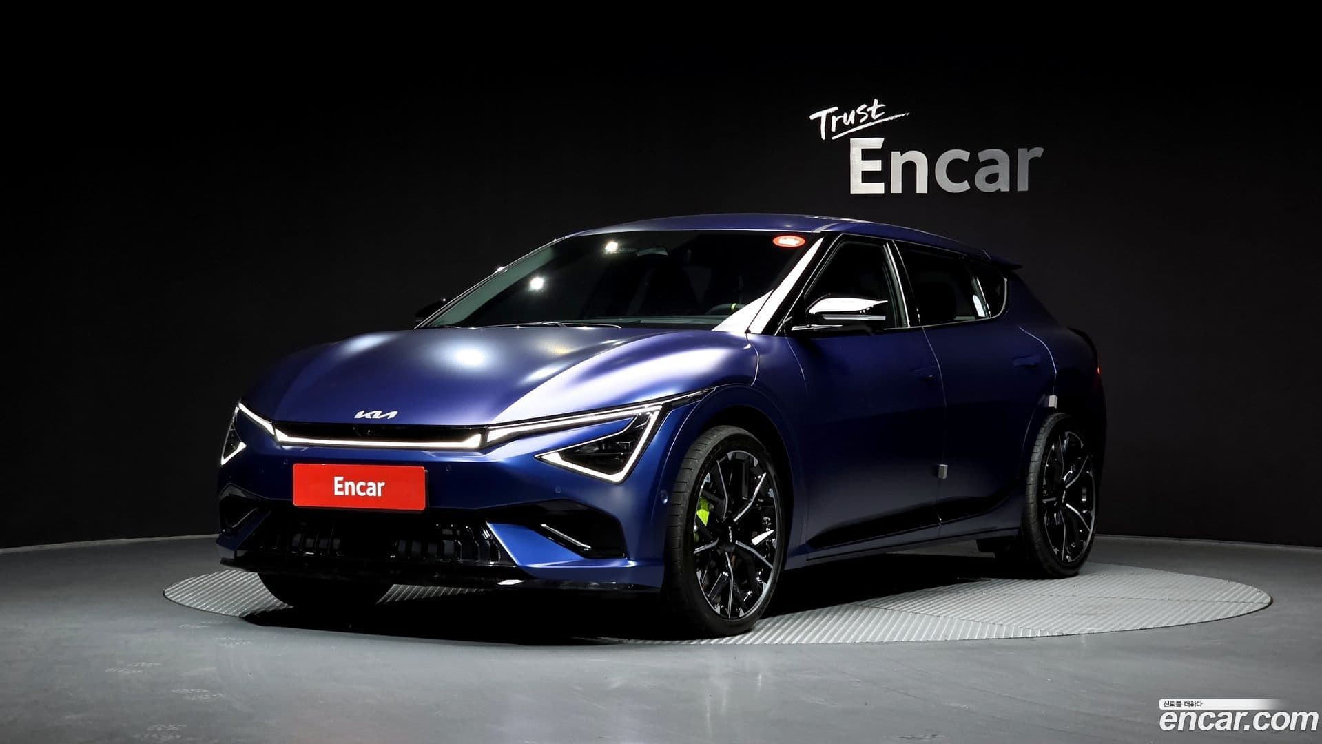 Main__Slider__Photo:EV6 Kia 2025.1-0