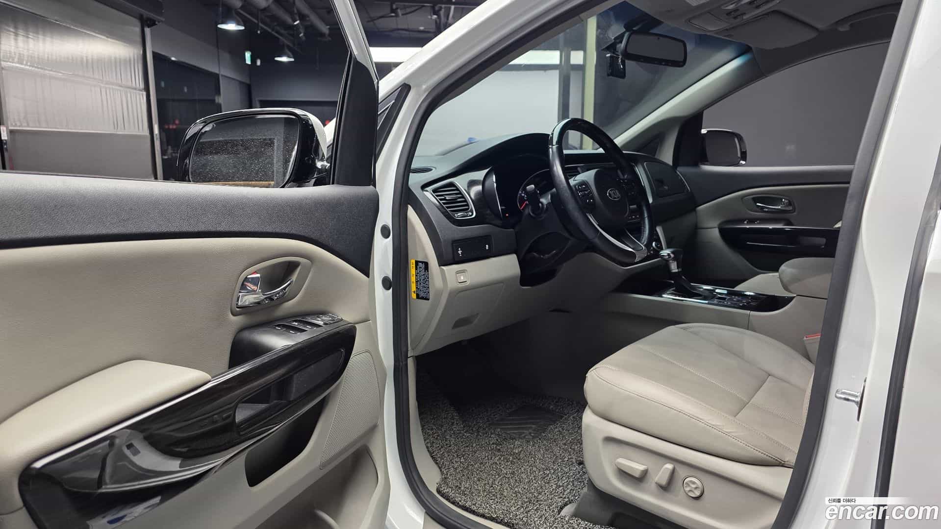 Canival Kia 2018.9-INNER-010