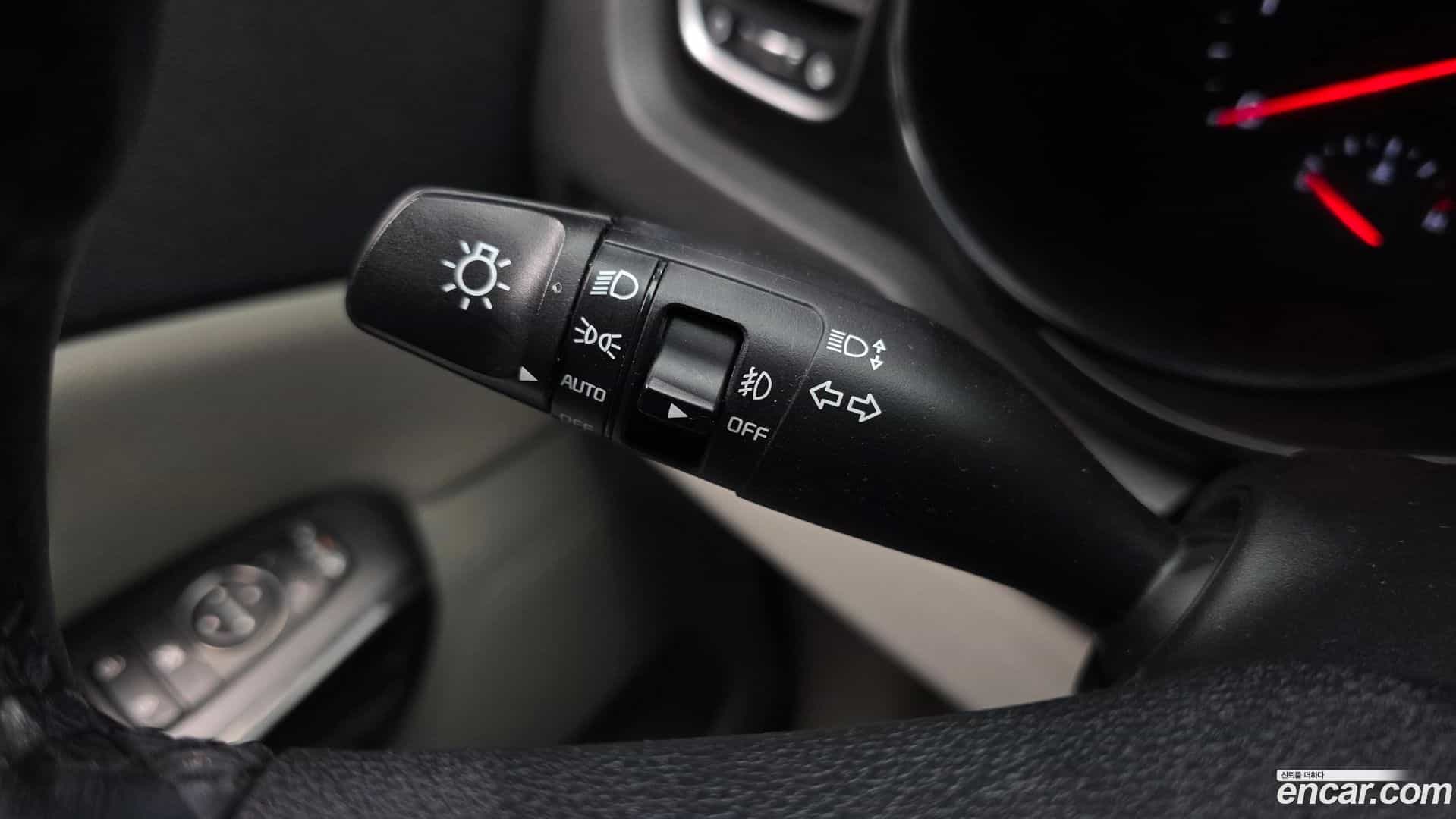 Canival Kia 2018.9-OPTION-022