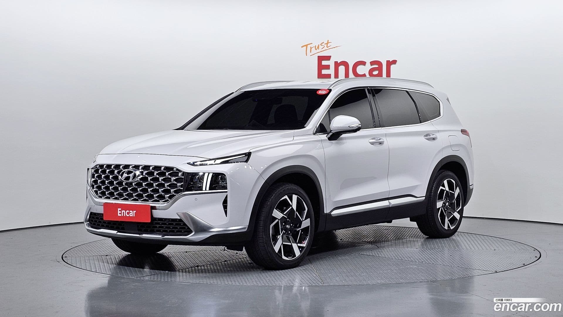 Main__Slider__Photo:Santafe Hyundai 2020.10-0