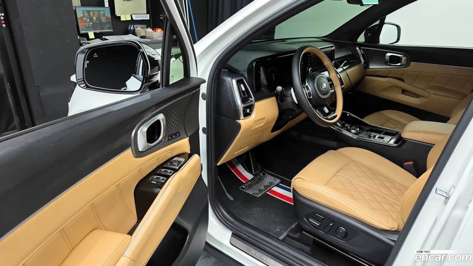 Sorento Kia 2021.1-INNER-010
