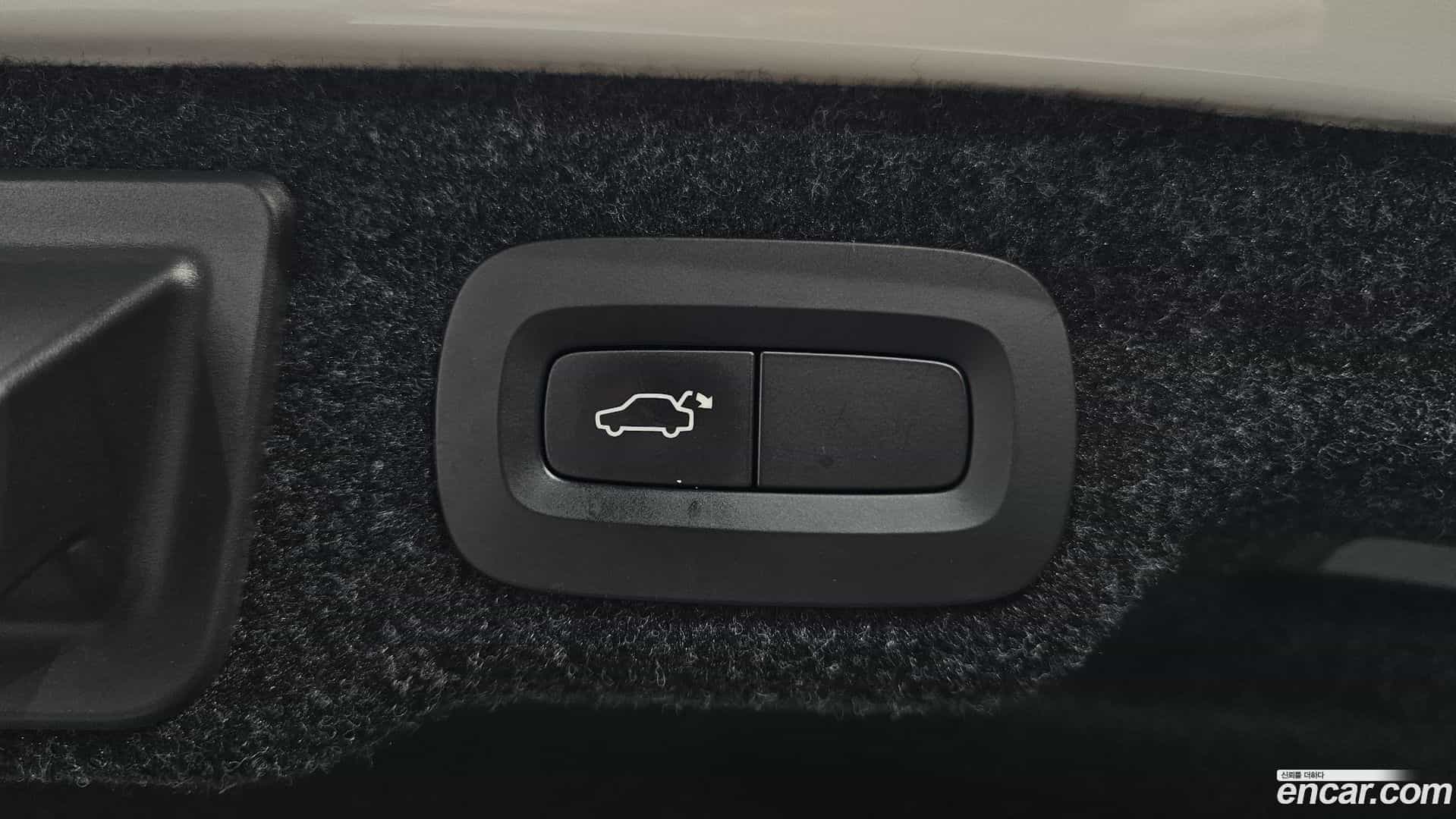 S90 Volvo 2017.4-OPTION-024
