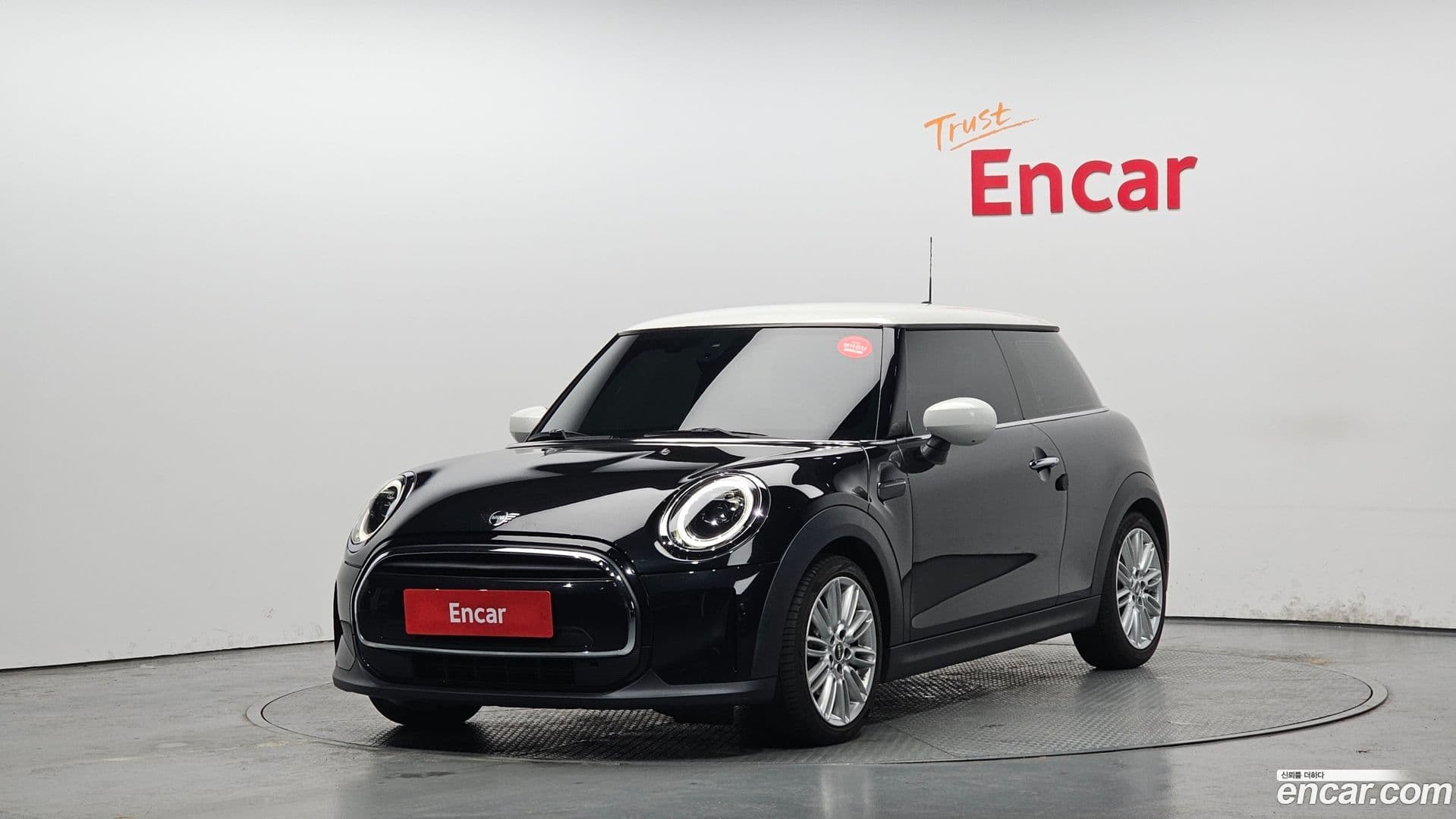 Main__Slider__Photo:Cooper Mini 2022.11-0
