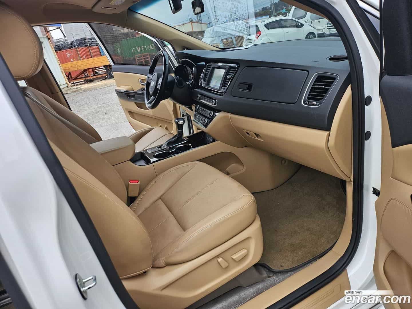 Canival Kia 2018.9-OPTION-023