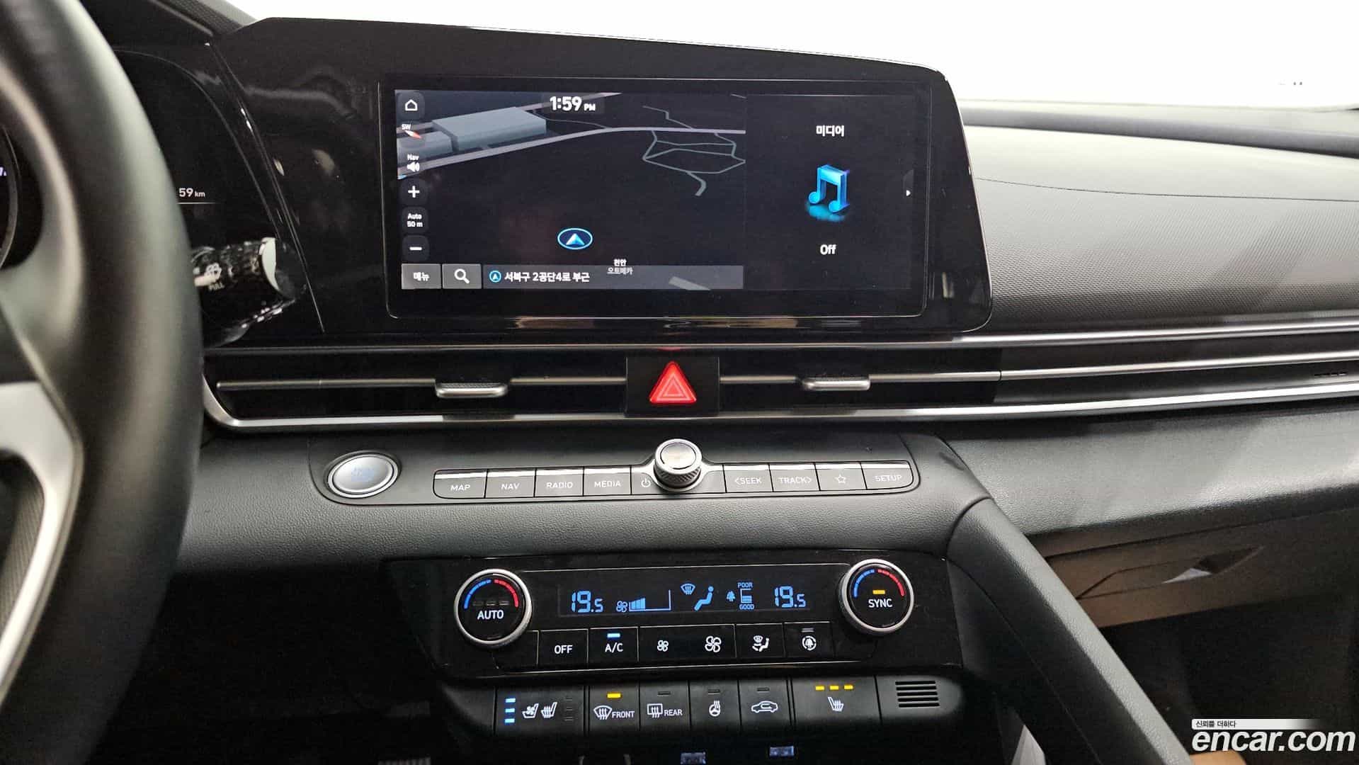AVANTE Hyundai 2021.7-OPTION-022