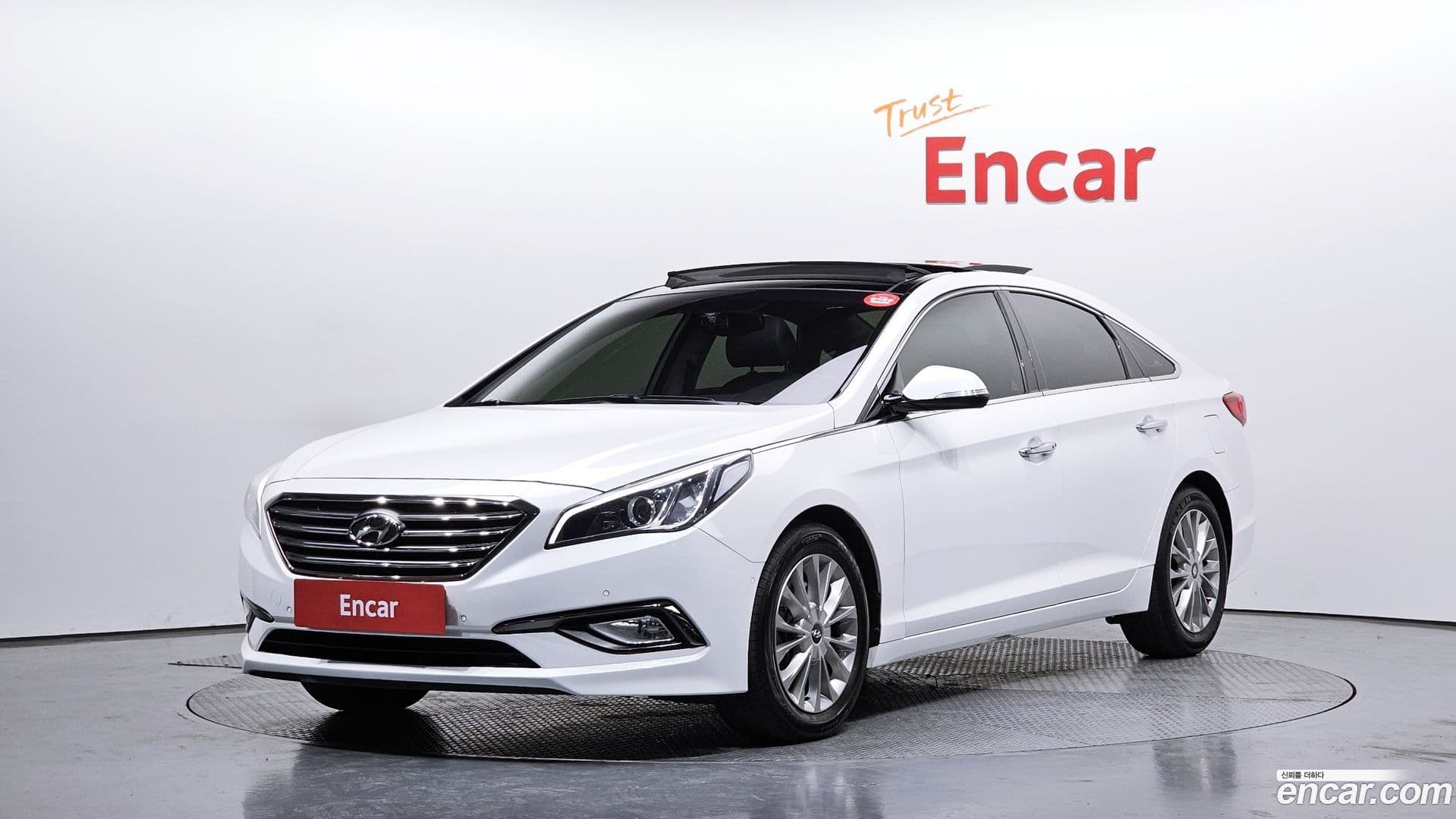 Main__Slider__Photo:Sonata Hyundai 2014.11-0