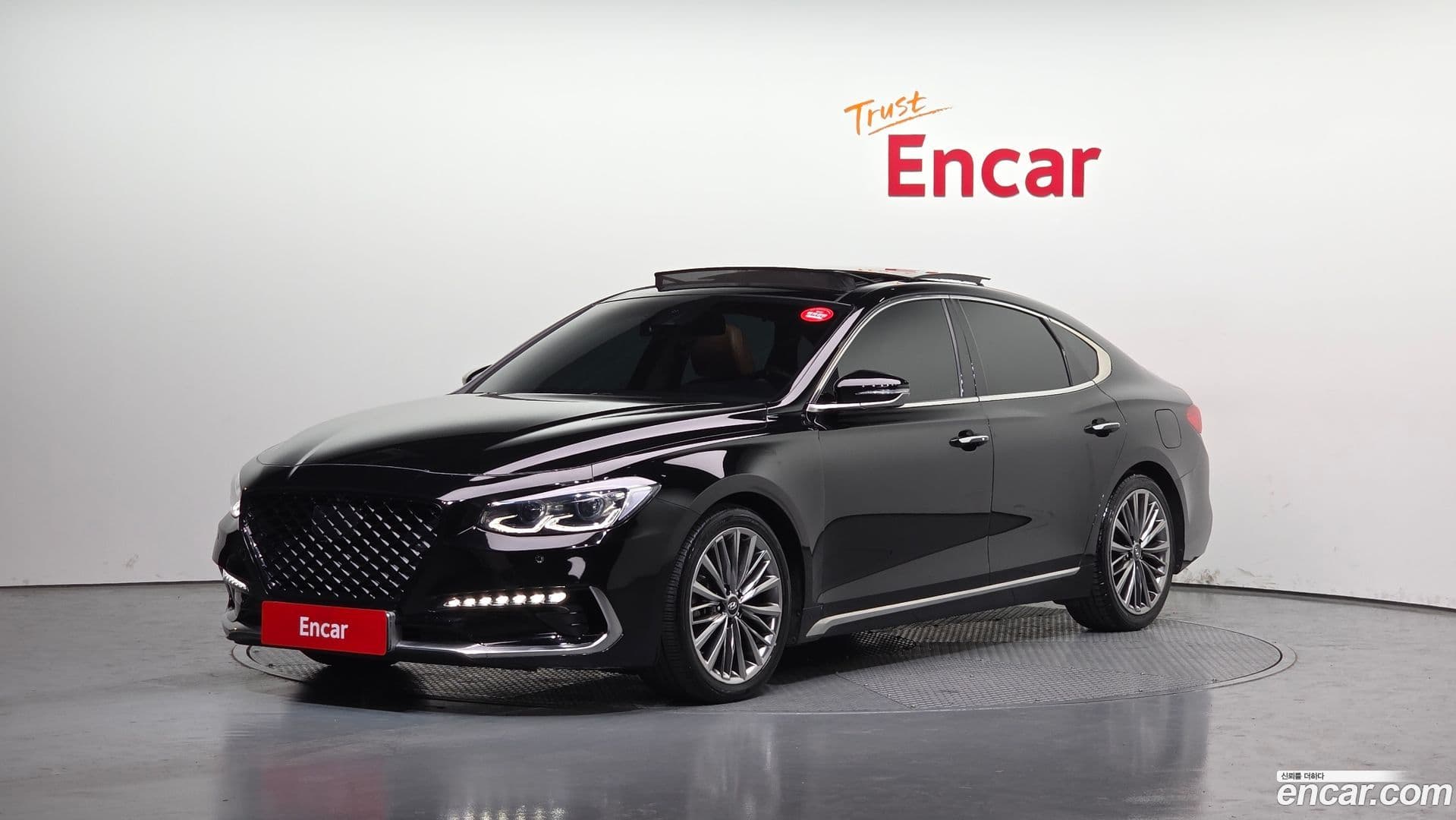 Main__Slider__Photo:Grandeur Hyundai 2019.3-0