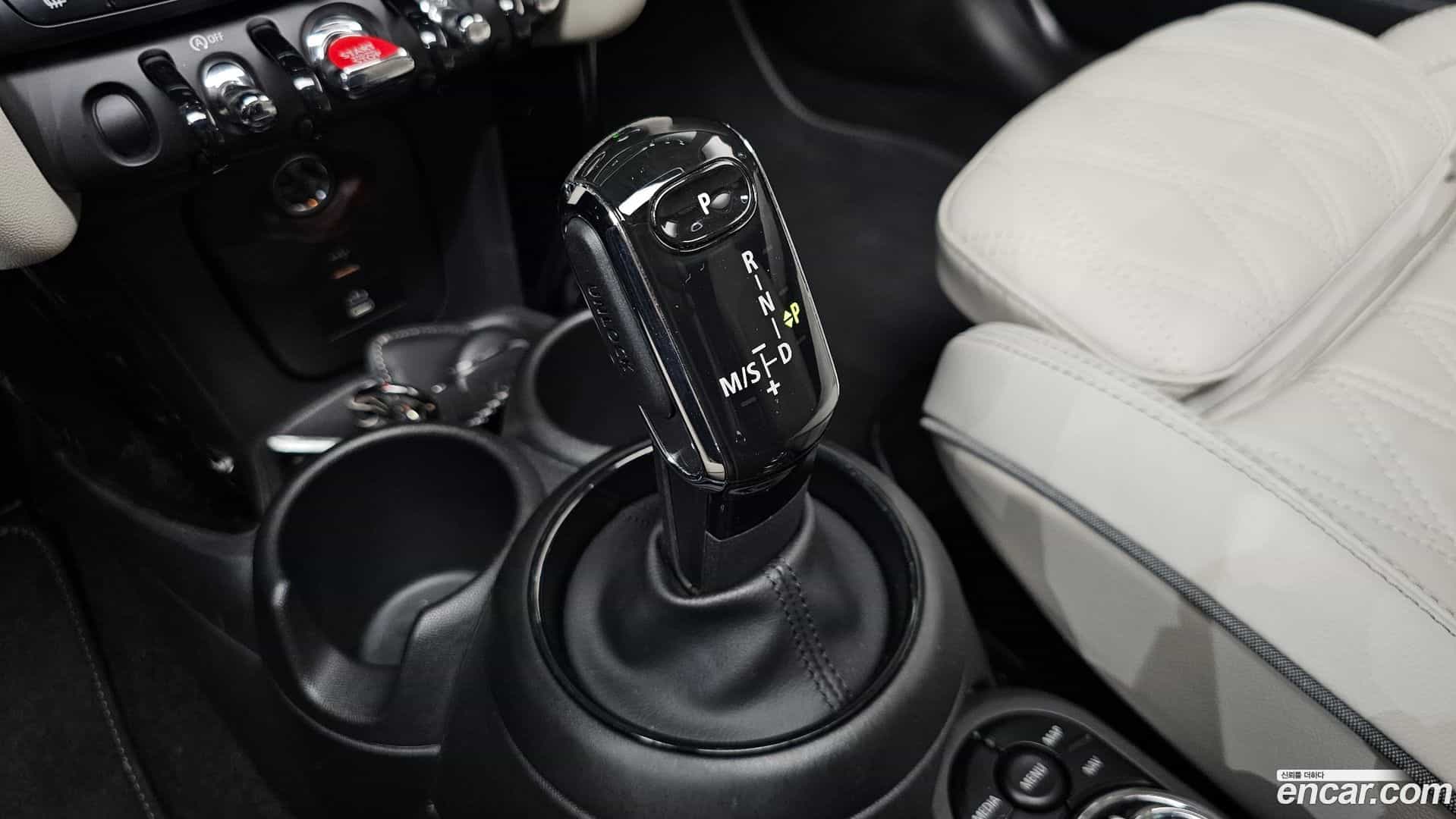 Cooper Mini 2020.11-INNER-009