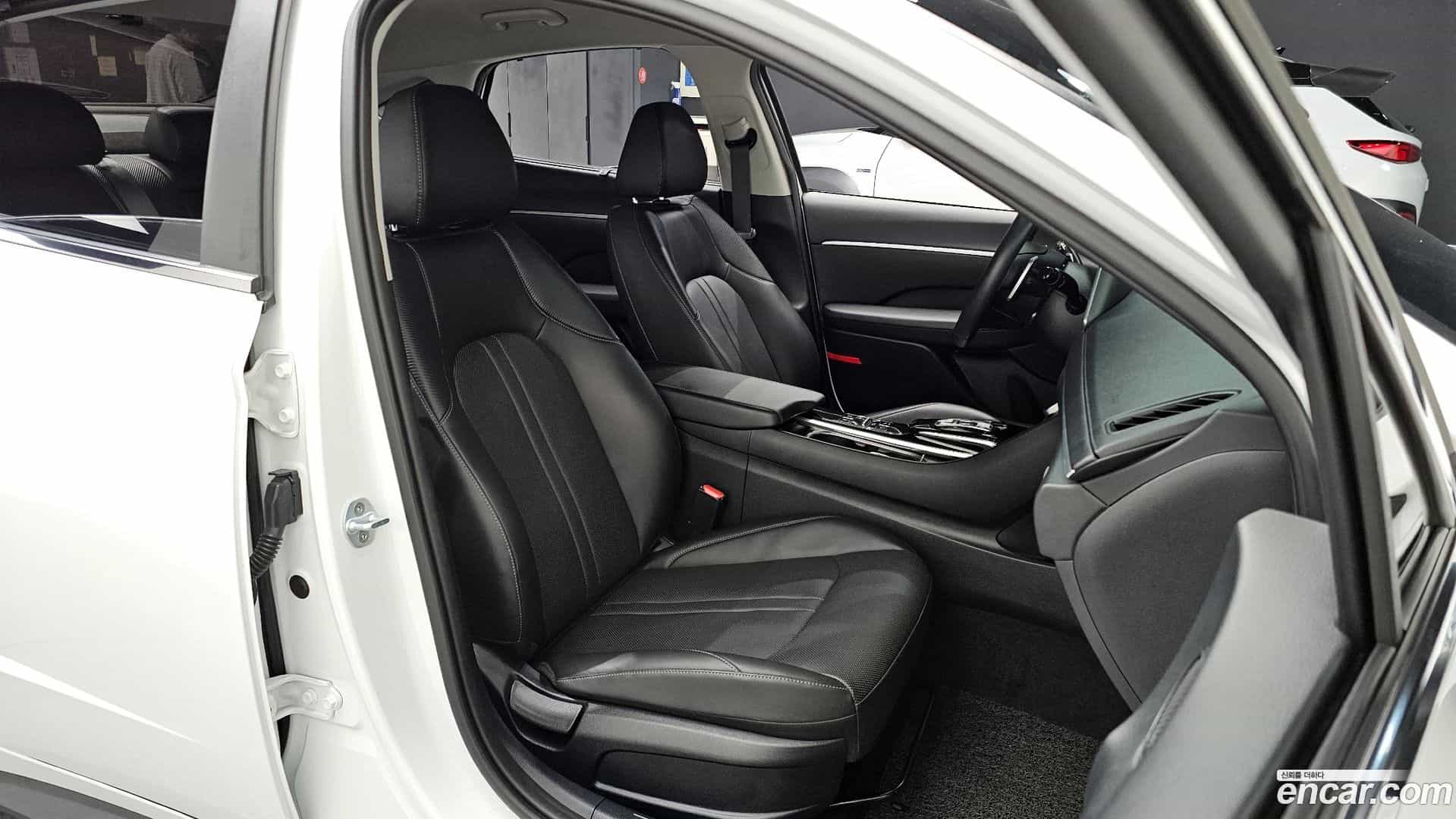 Sonata Hyundai 2019.10-INNER-010