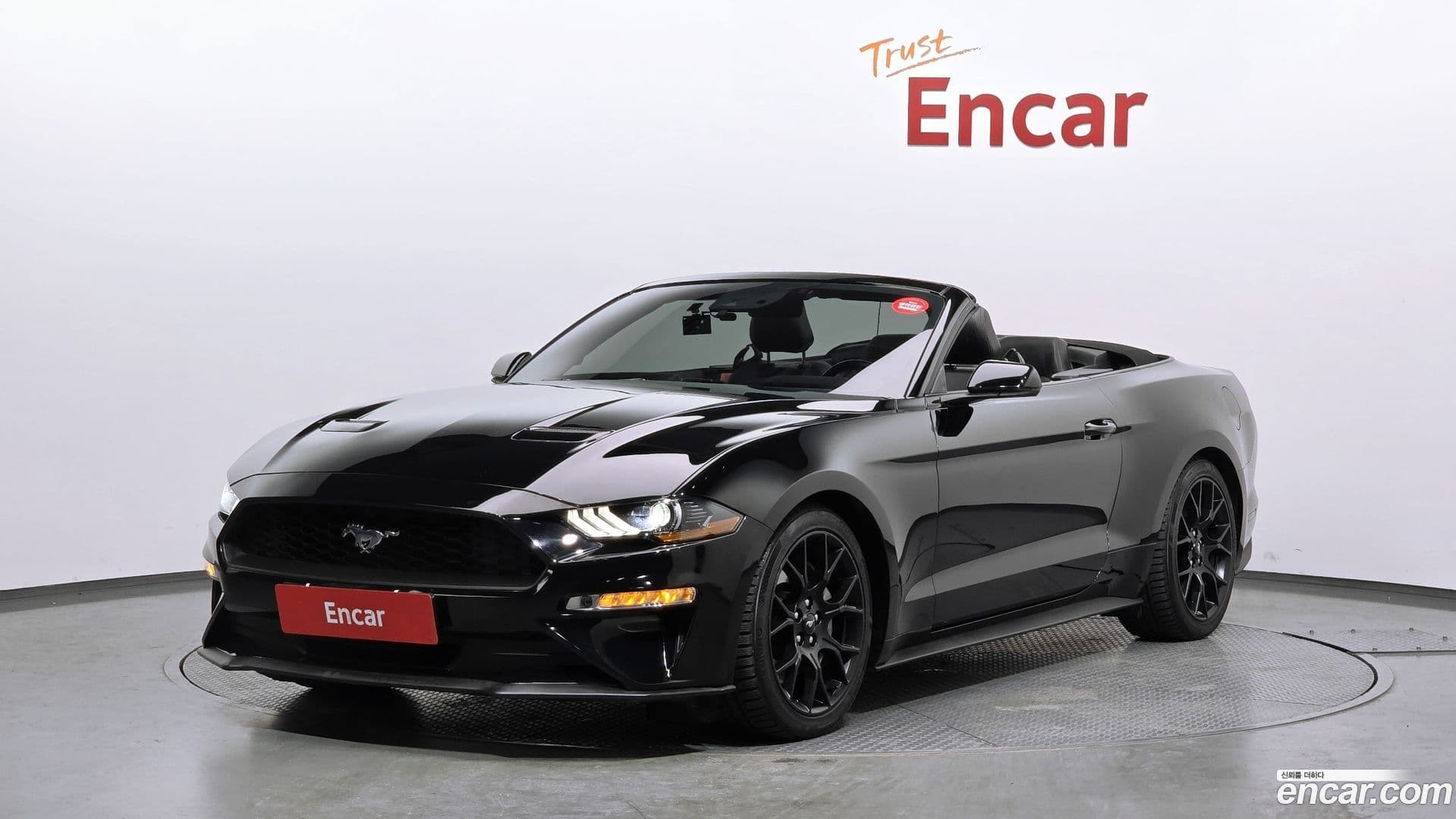 Main__Slider__Photo:Mustang Ford 2018.3-0