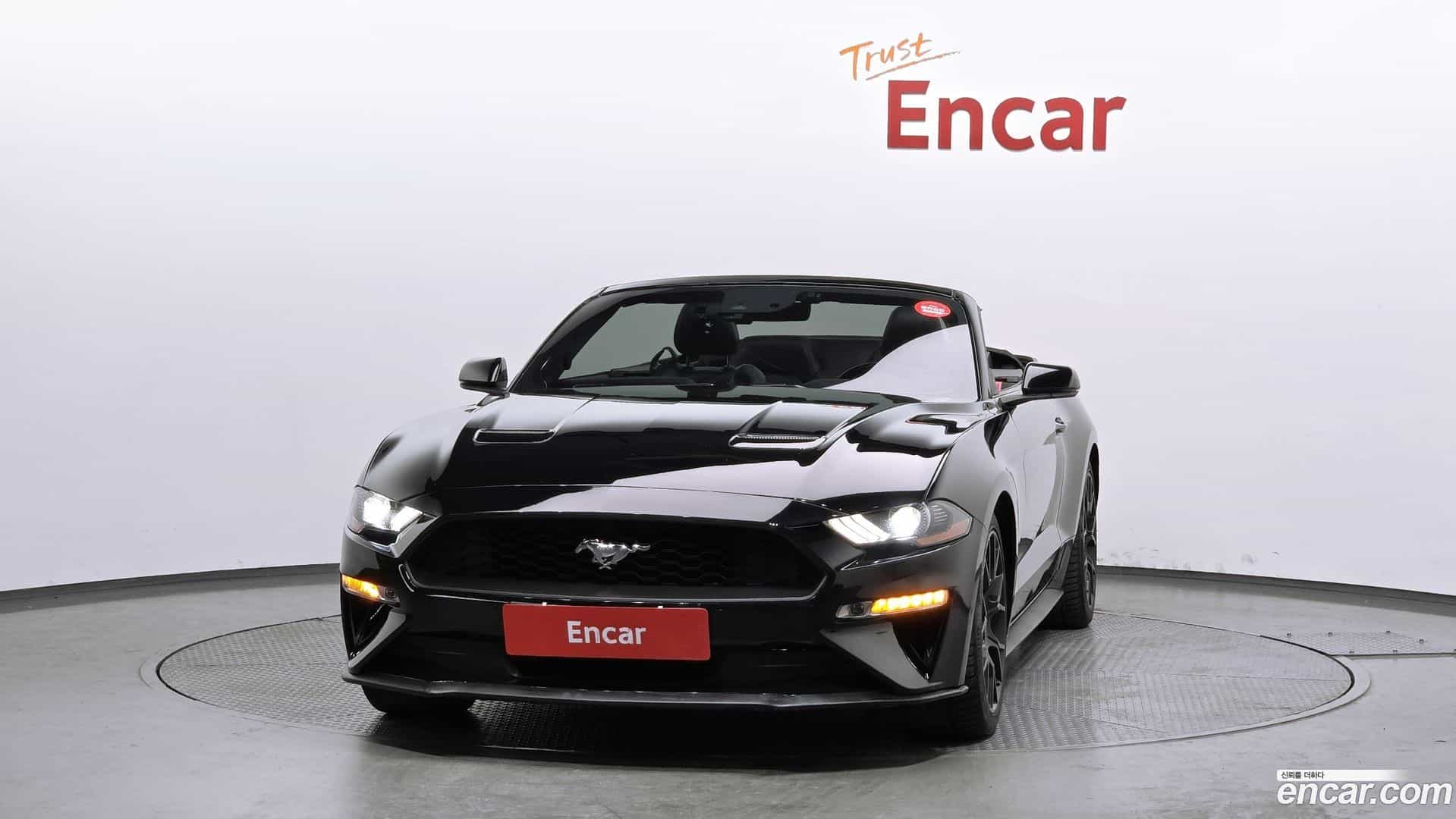 Mustang Ford 2018.3-OUTER-003