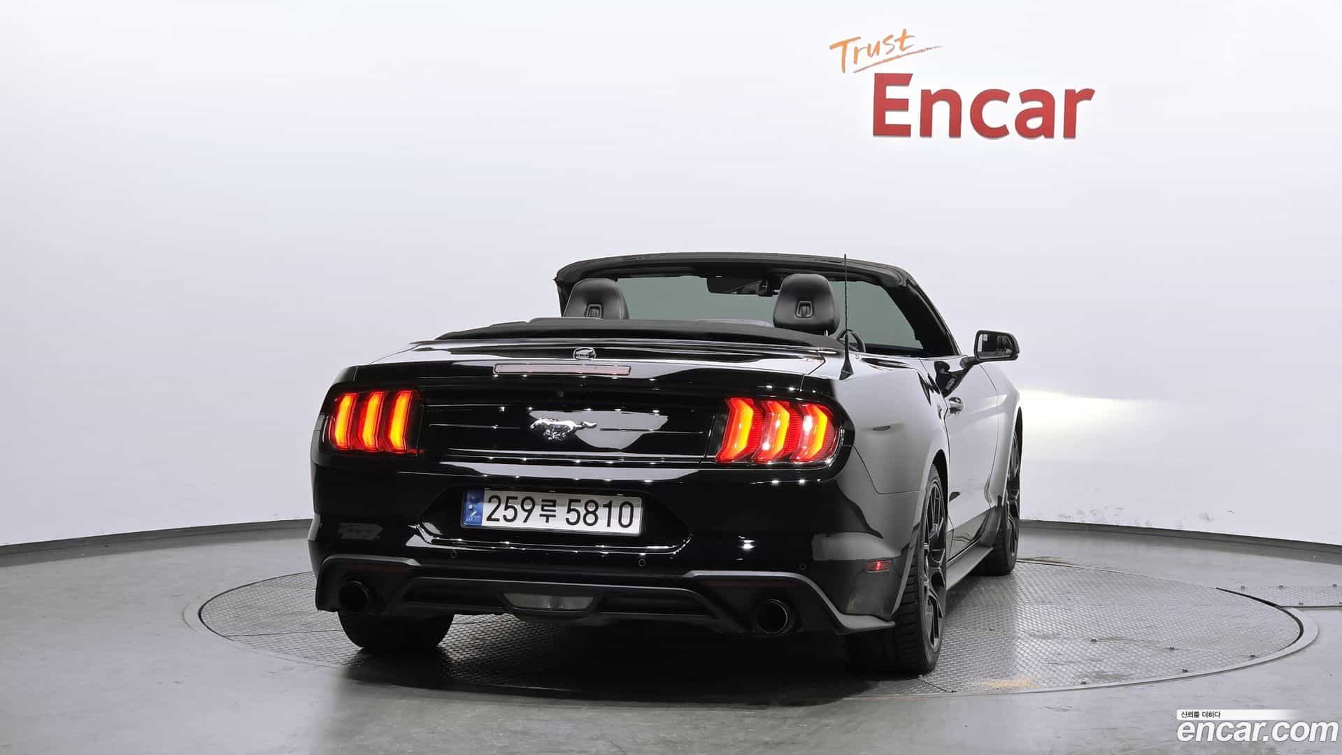Mustang Ford 2018.3-OUTER-004