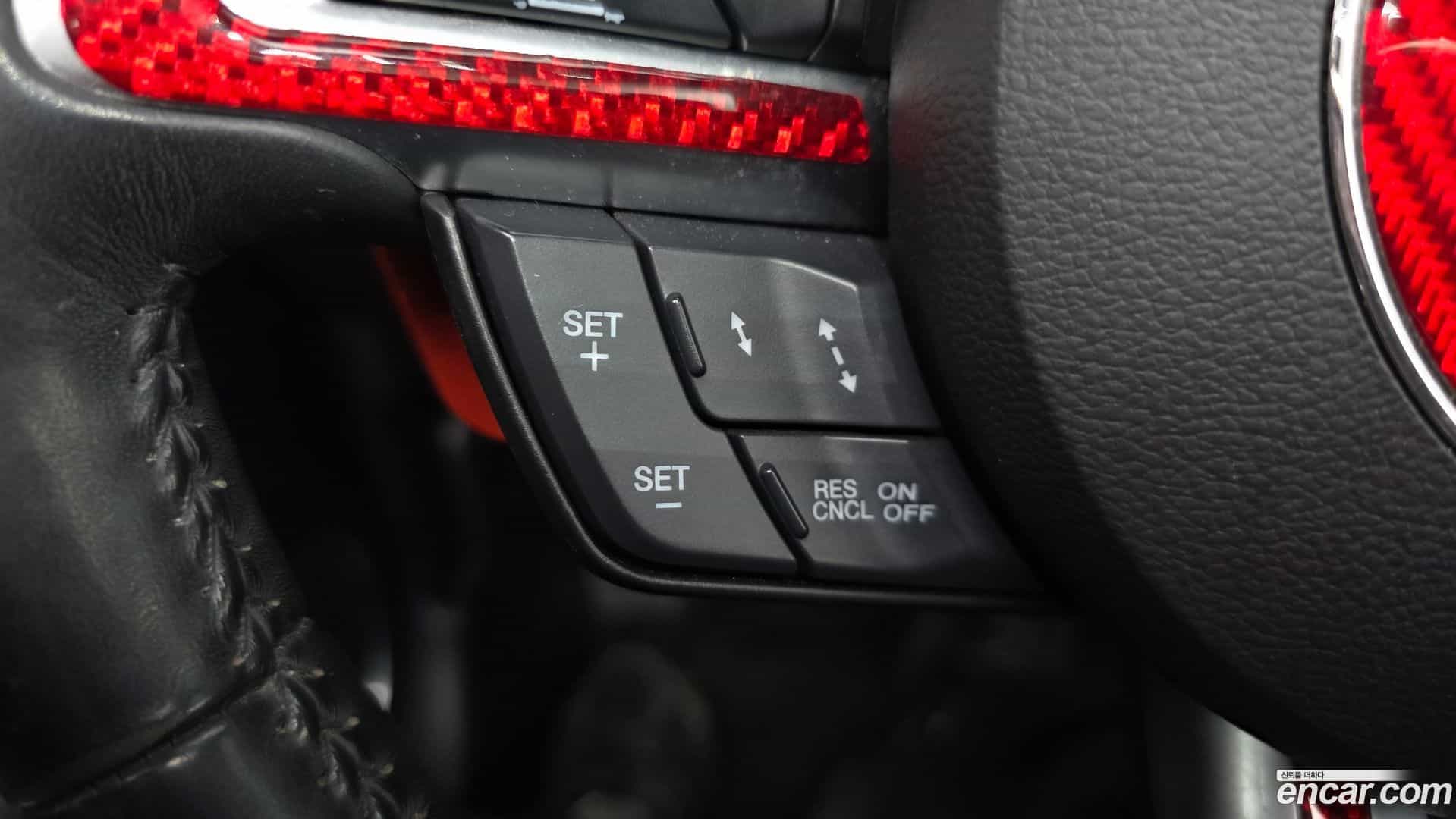 Mustang Ford 2018.3-OPTION-023