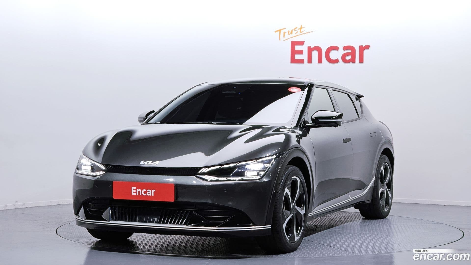 Main__Slider__Photo:EV6 Kia 2021.10-0