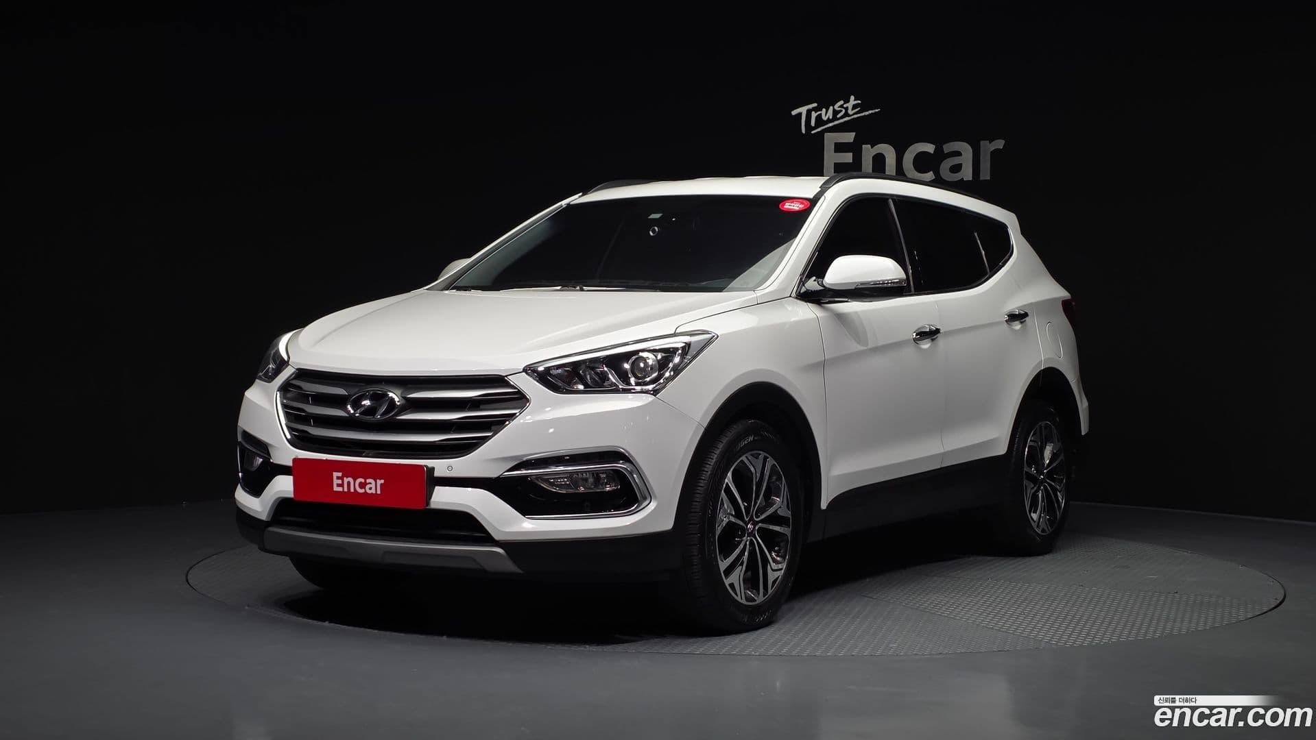 Main__Slider__Photo:Santafe Hyundai 2018.0-0