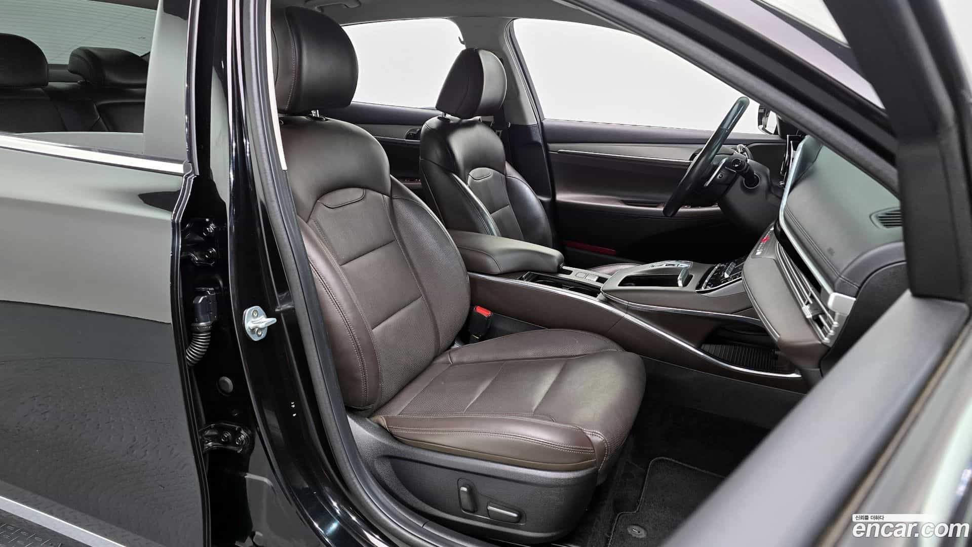 Grandeur Hyundai 2020.2-INNER-010