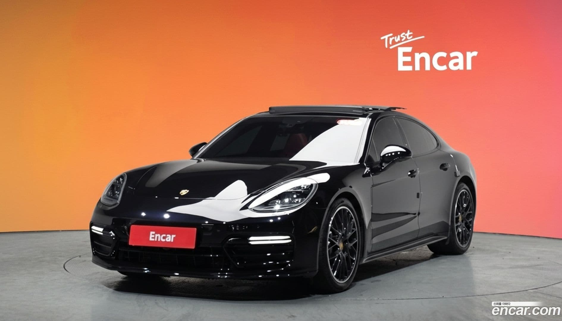 Main__Slider__Photo:Panamera Porsche 2019.5-0