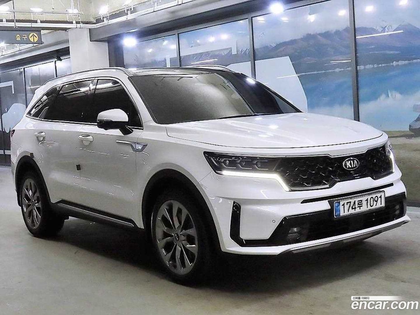 Main__Slider__Photo:Sorento Kia 2021.0-0