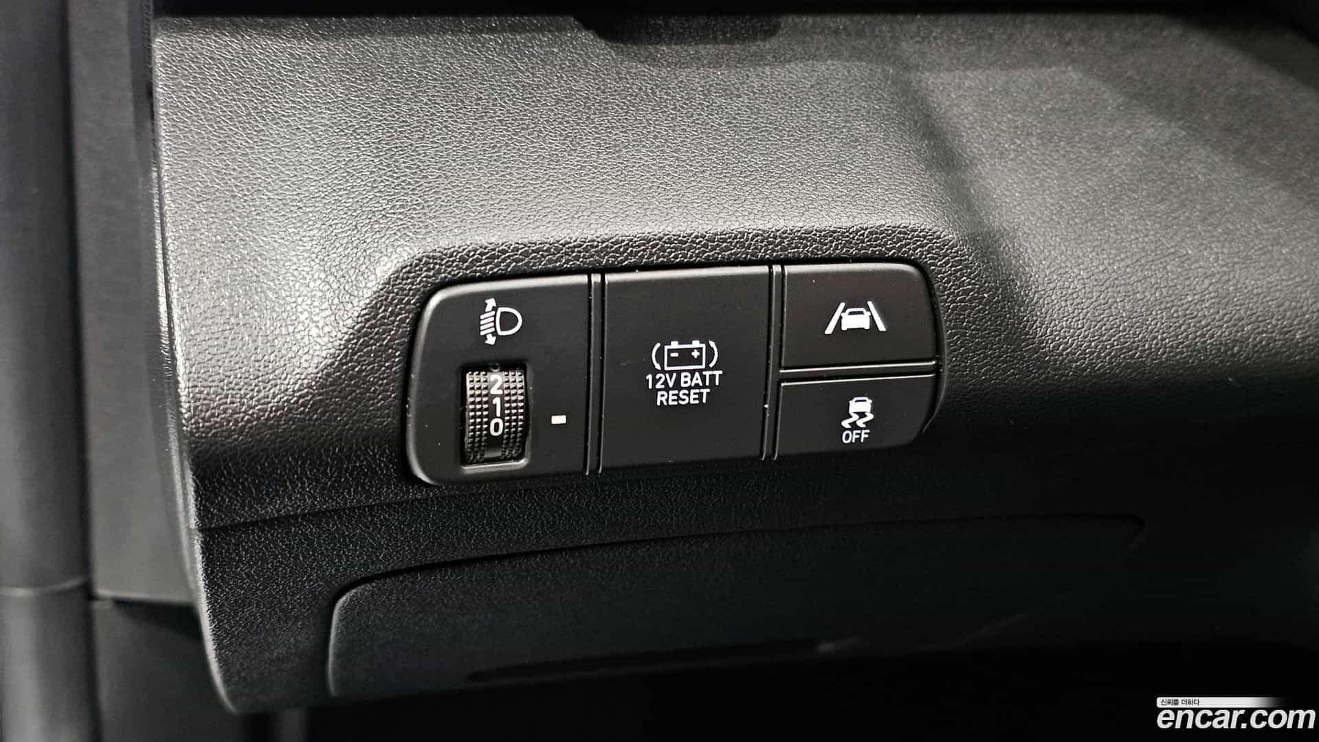 AVANTE Hyundai 2022.0-OPTION-018