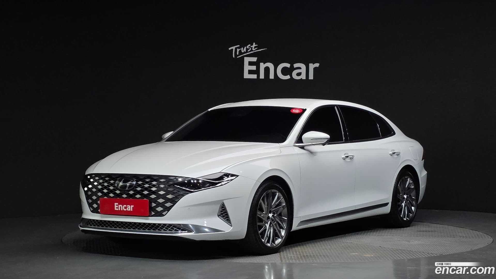 Main__Slider__Photo:Grandeur Hyundai 2020.3-0