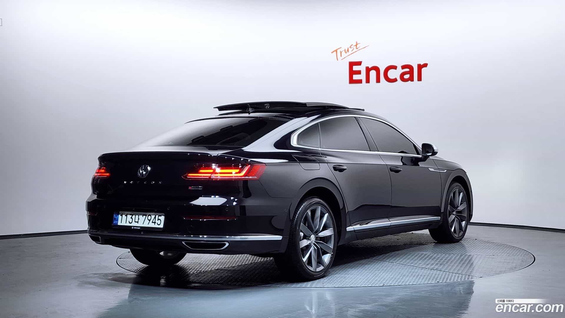 Arteon Volkswagen 2020.11-OUTER-002
