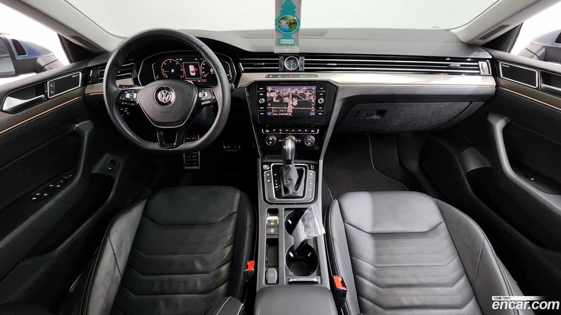 Arteon Volkswagen 2020.11-INNER-007