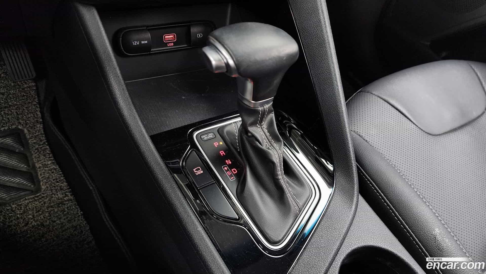 Niro Kia 2019.3-INNER-009