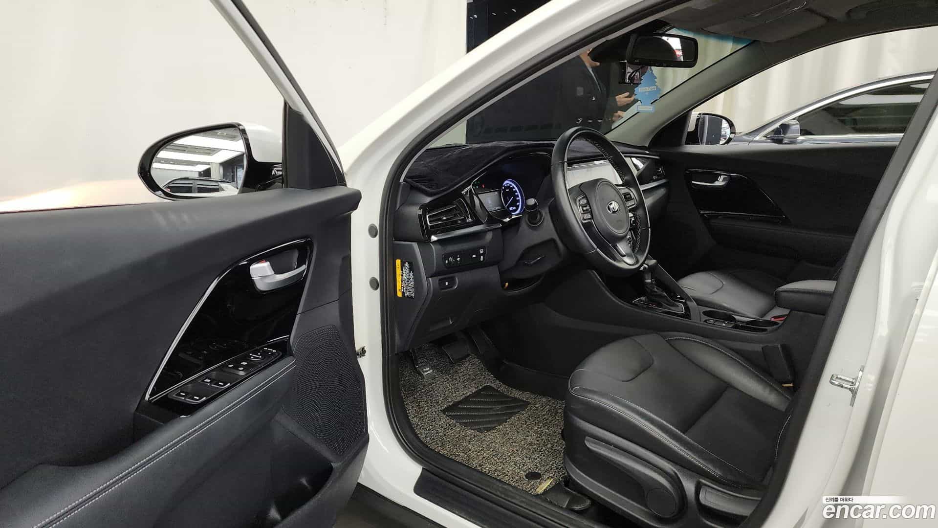 Niro Kia 2019.3-INNER-010