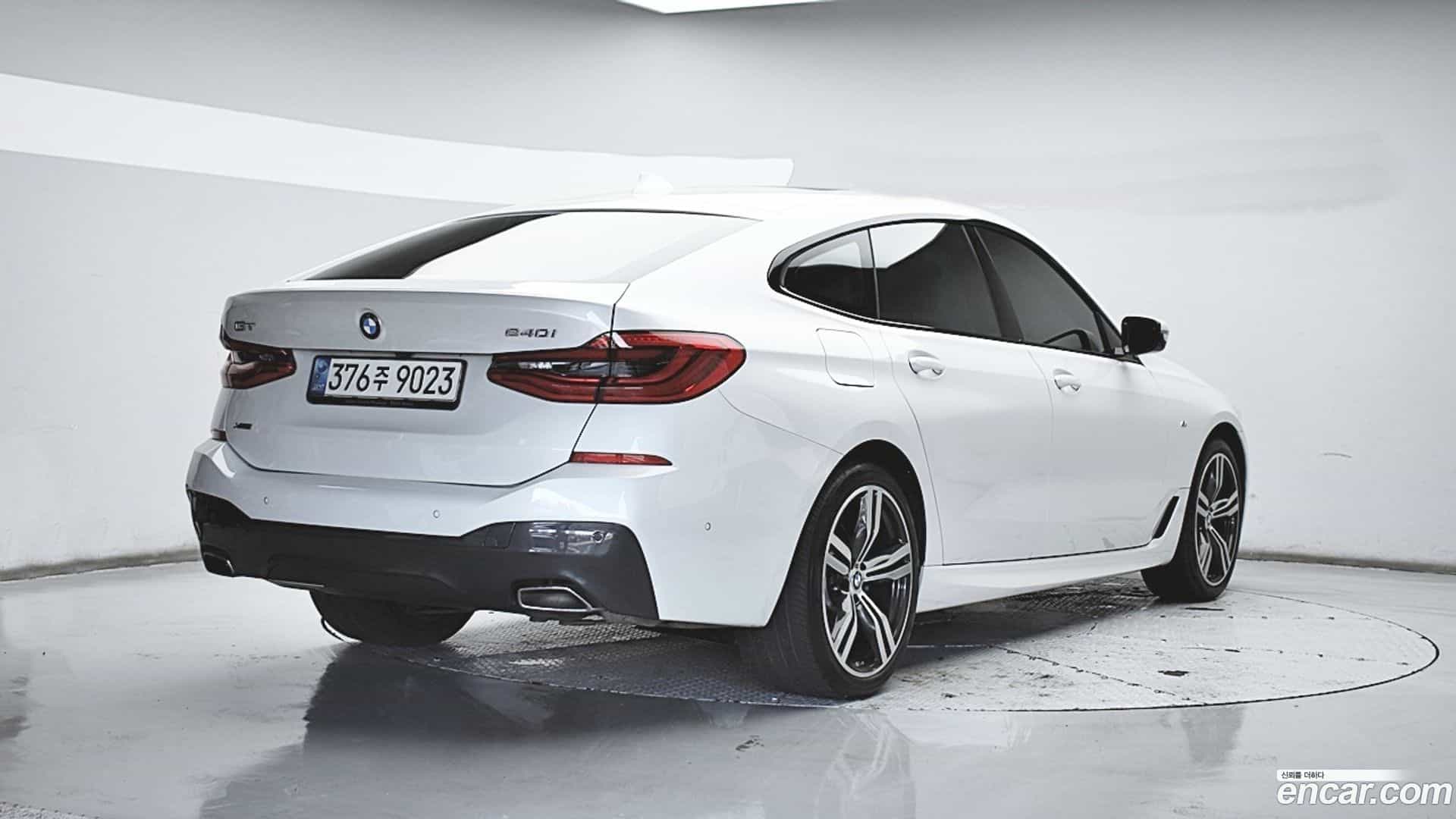 Gran Turismo BMW 2022.2-OUTER-002
