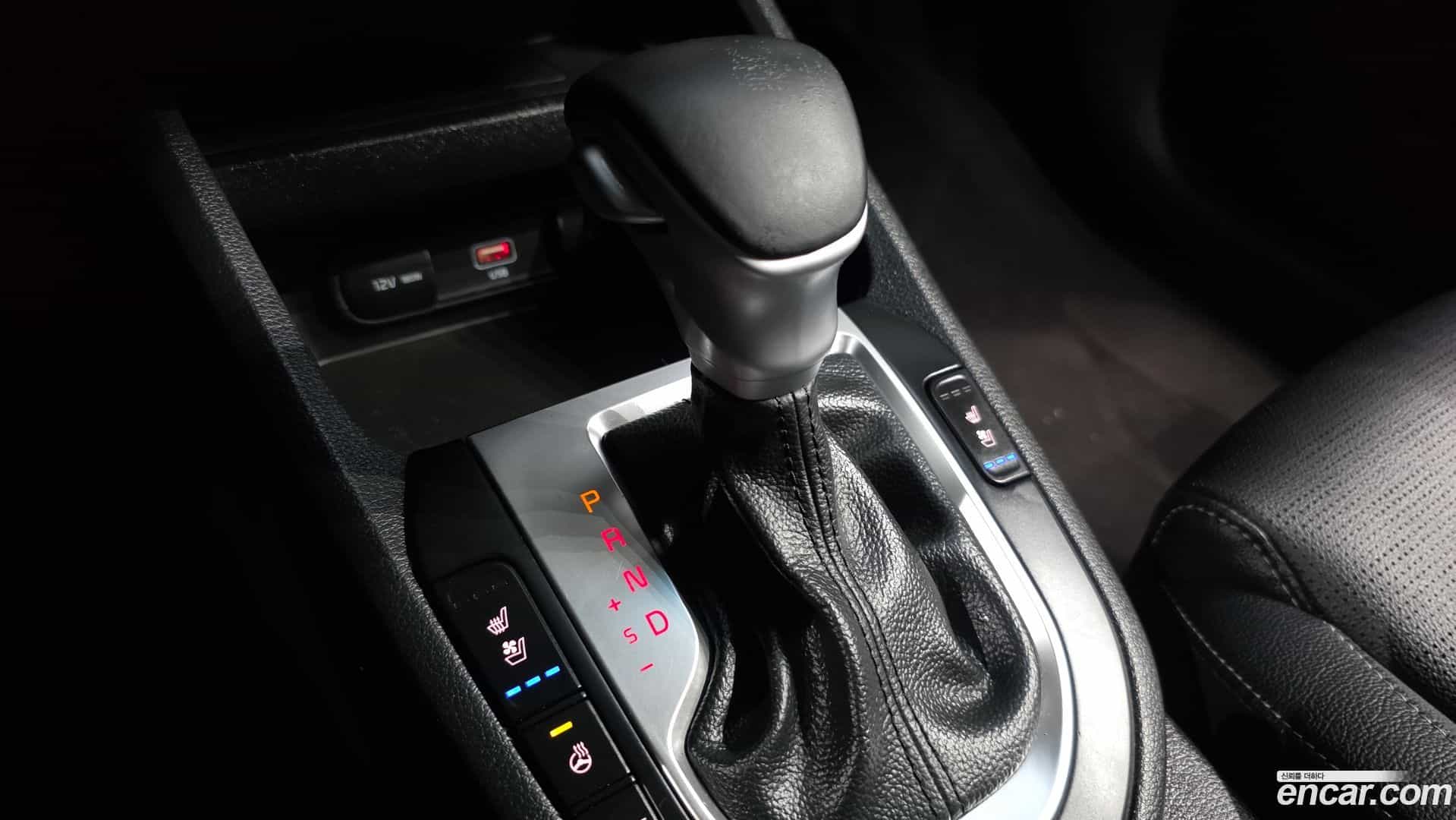 K3 Kia 2022.0-INNER-009