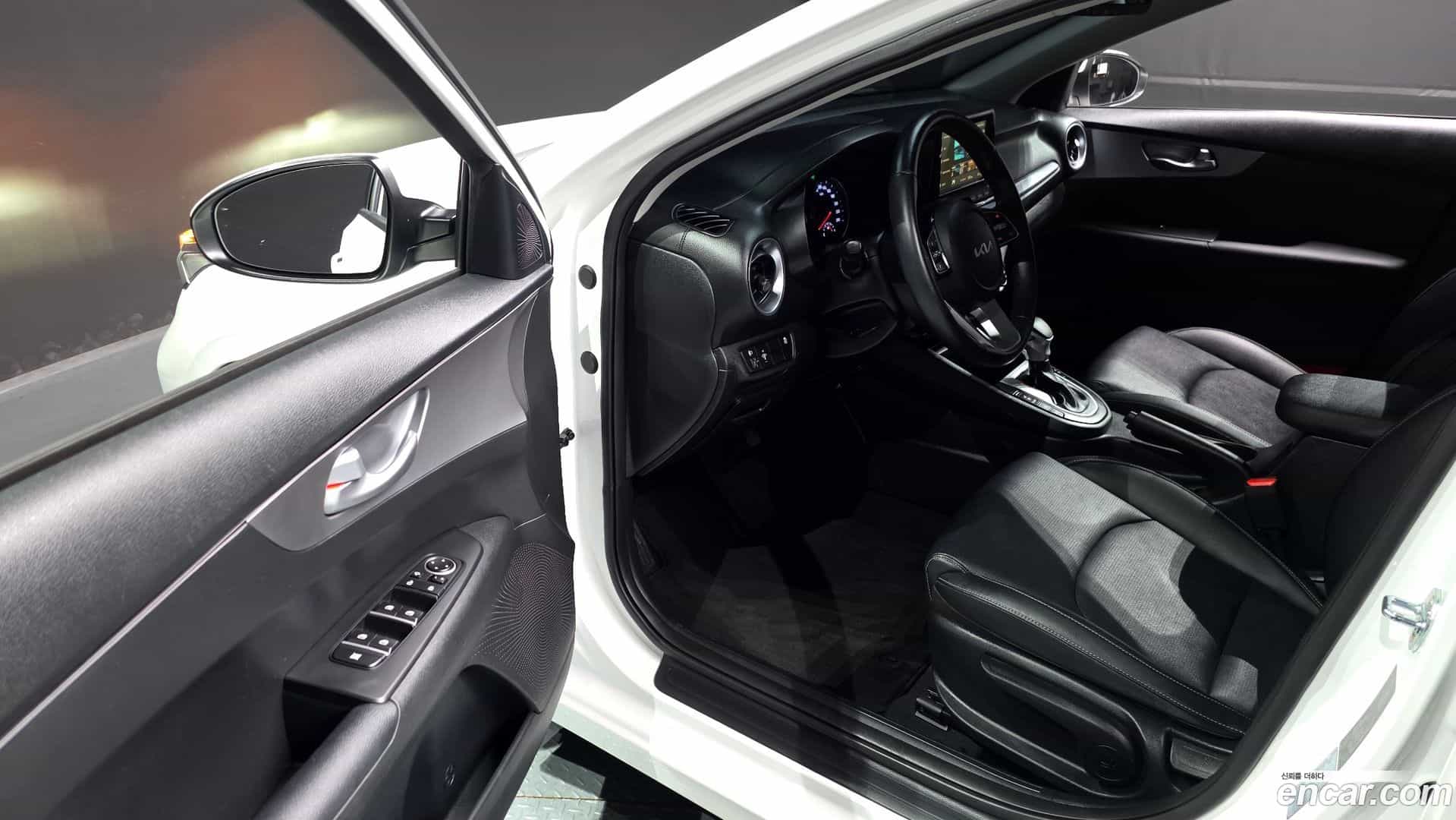 K3 Kia 2022.0-OPTION-015