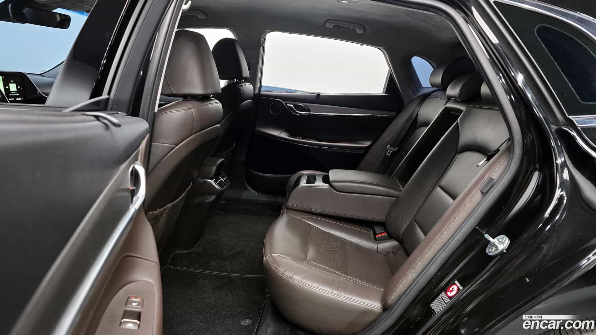 Grandeur Hyundai 2021.2-OPTION-016