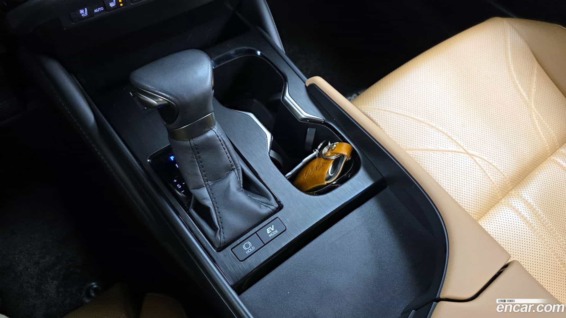 ES Lexus 2023.7-INNER-009