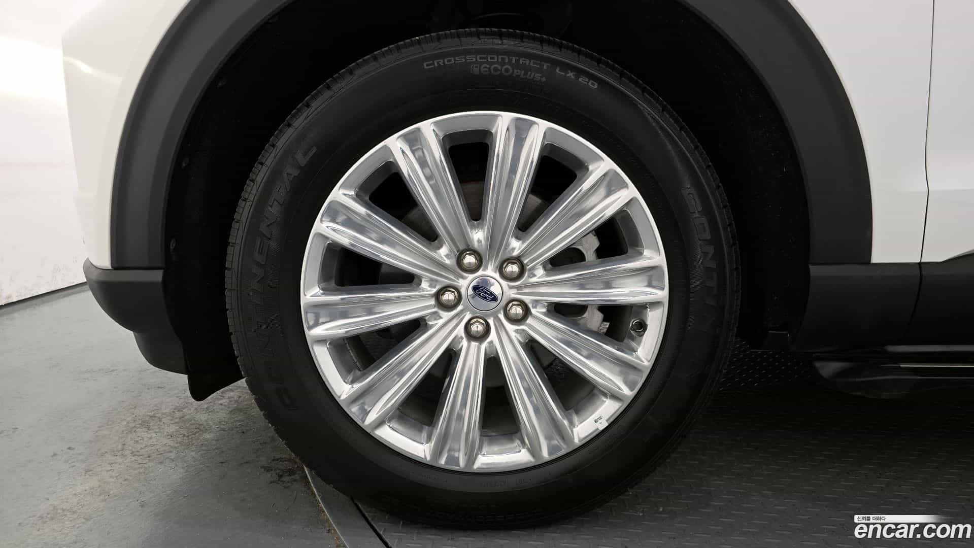 Explorer Ford 2020.11-OUTER-005