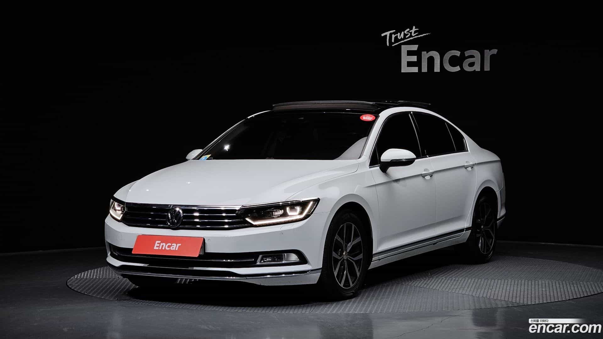 Passat Volkswagen 2018.4-OUTER-001