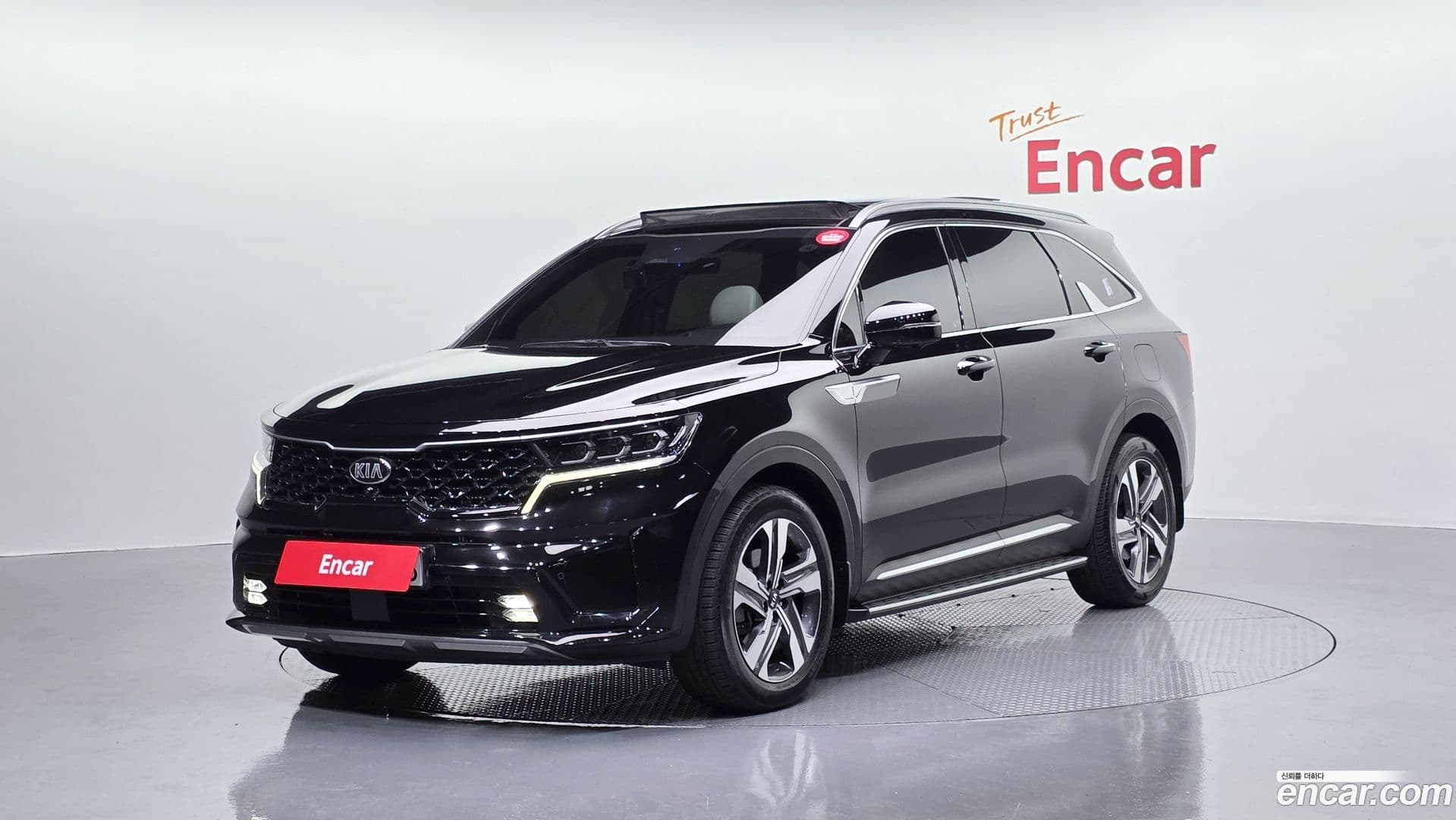 Main__Slider__Photo:Sorento Kia 2020.11-0
