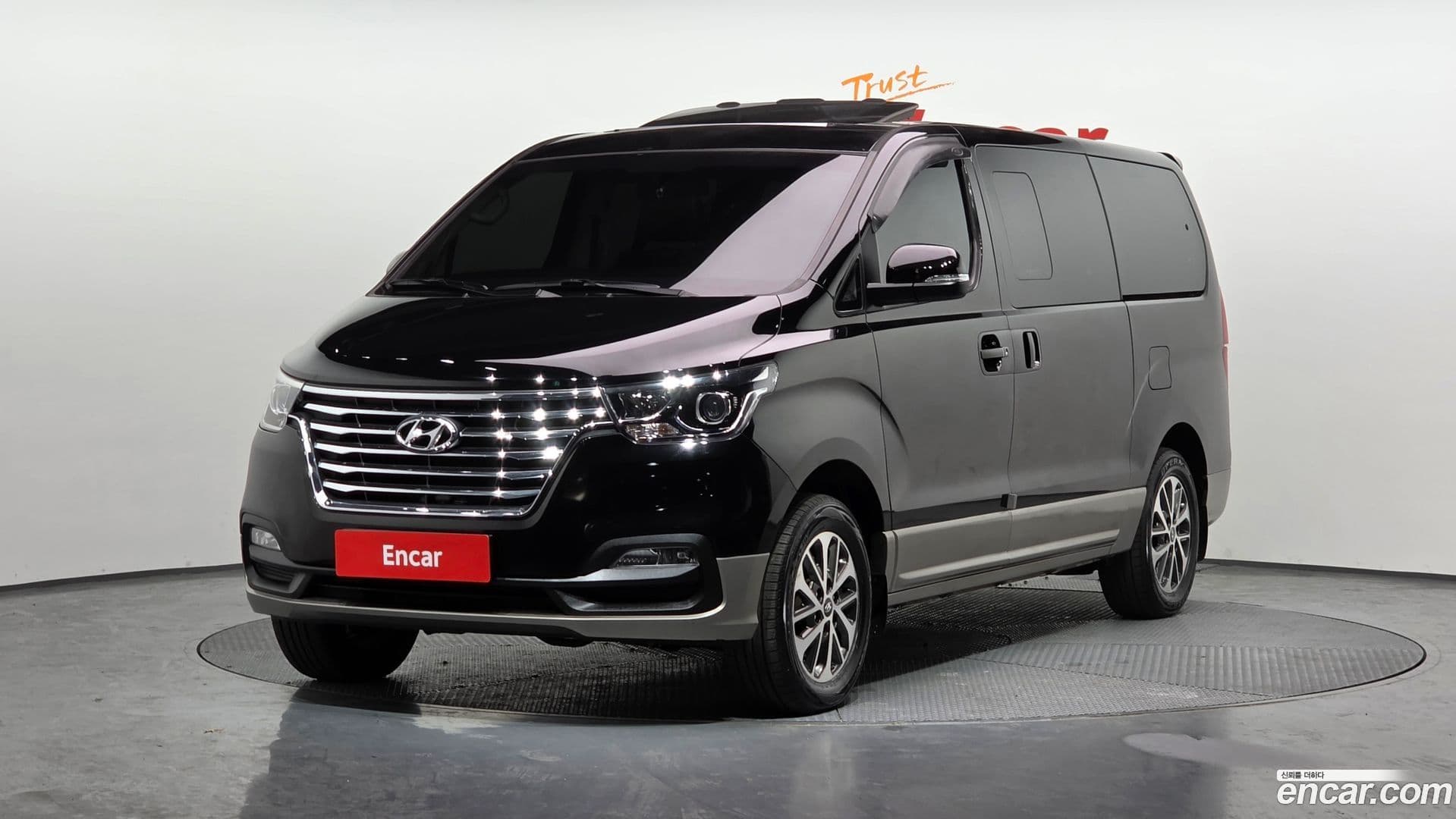 Main__Slider__Photo:Starex Hyundai 2018.4-0