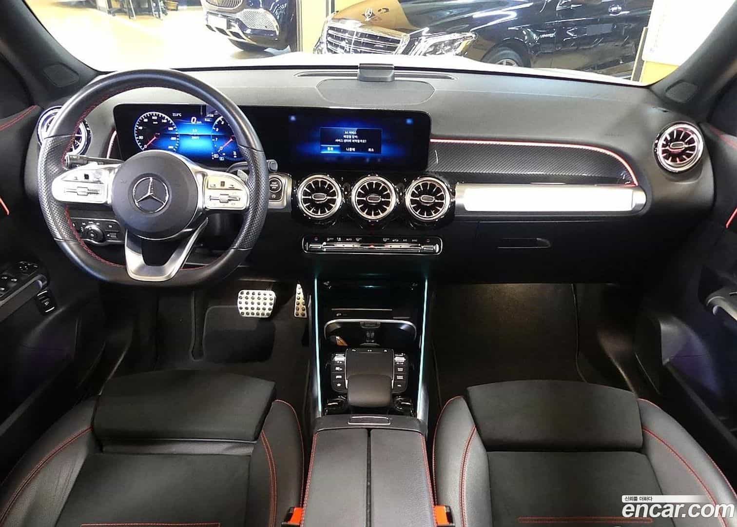 GLB-Class Mercedes-Benz 2023.1-INNER-007