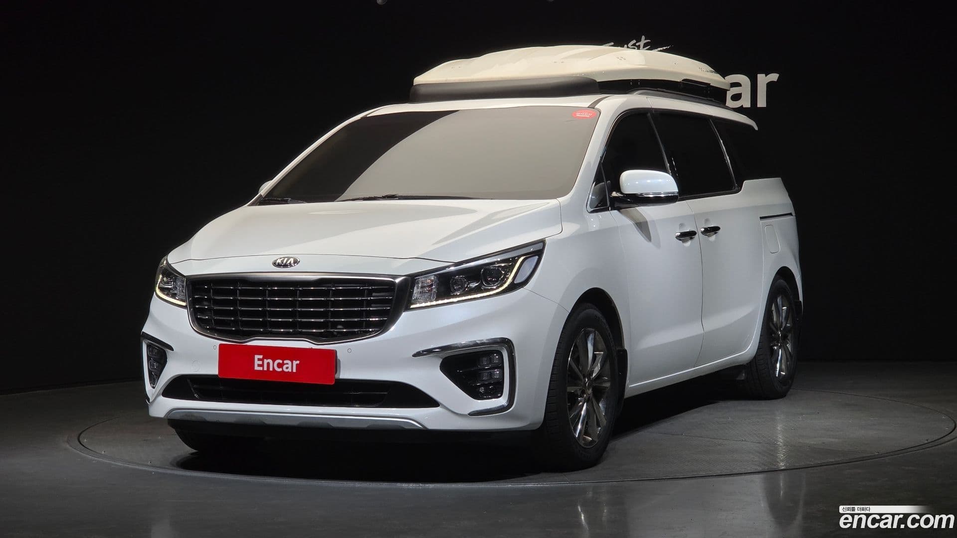 Main__Slider__Photo:Canival Kia 2019.2-0