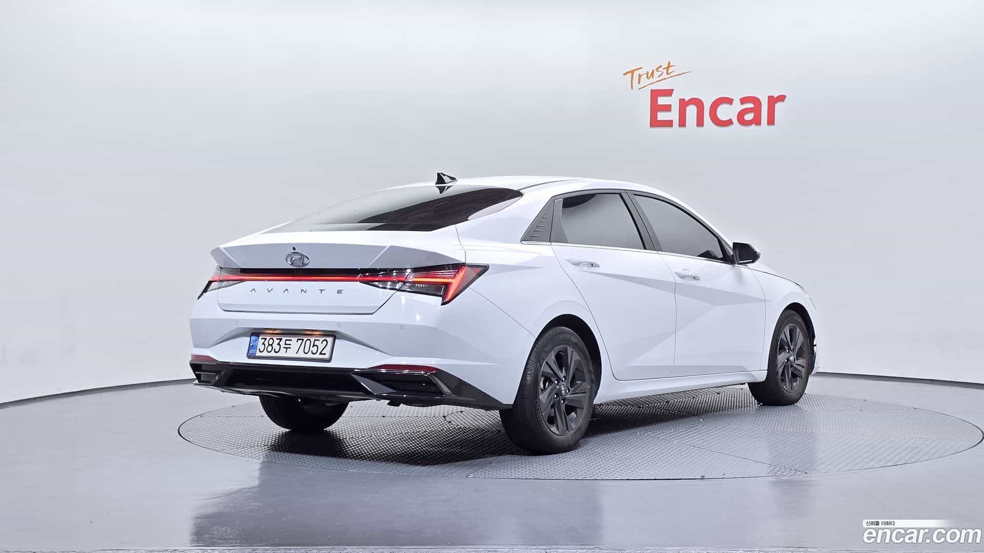 AVANTE Hyundai 2022.0-OUTER-002