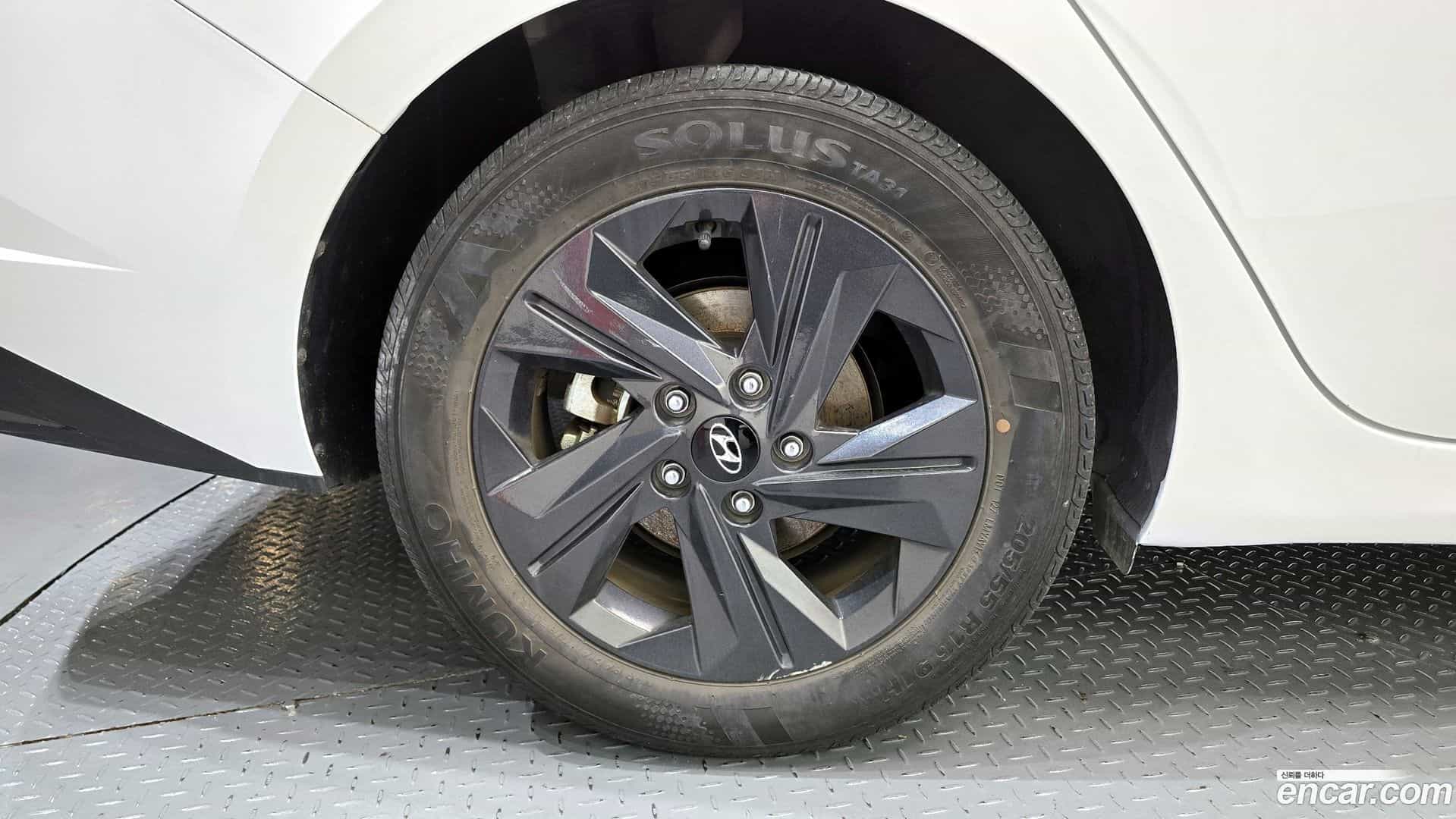 AVANTE Hyundai 2022.0-OUTER-005